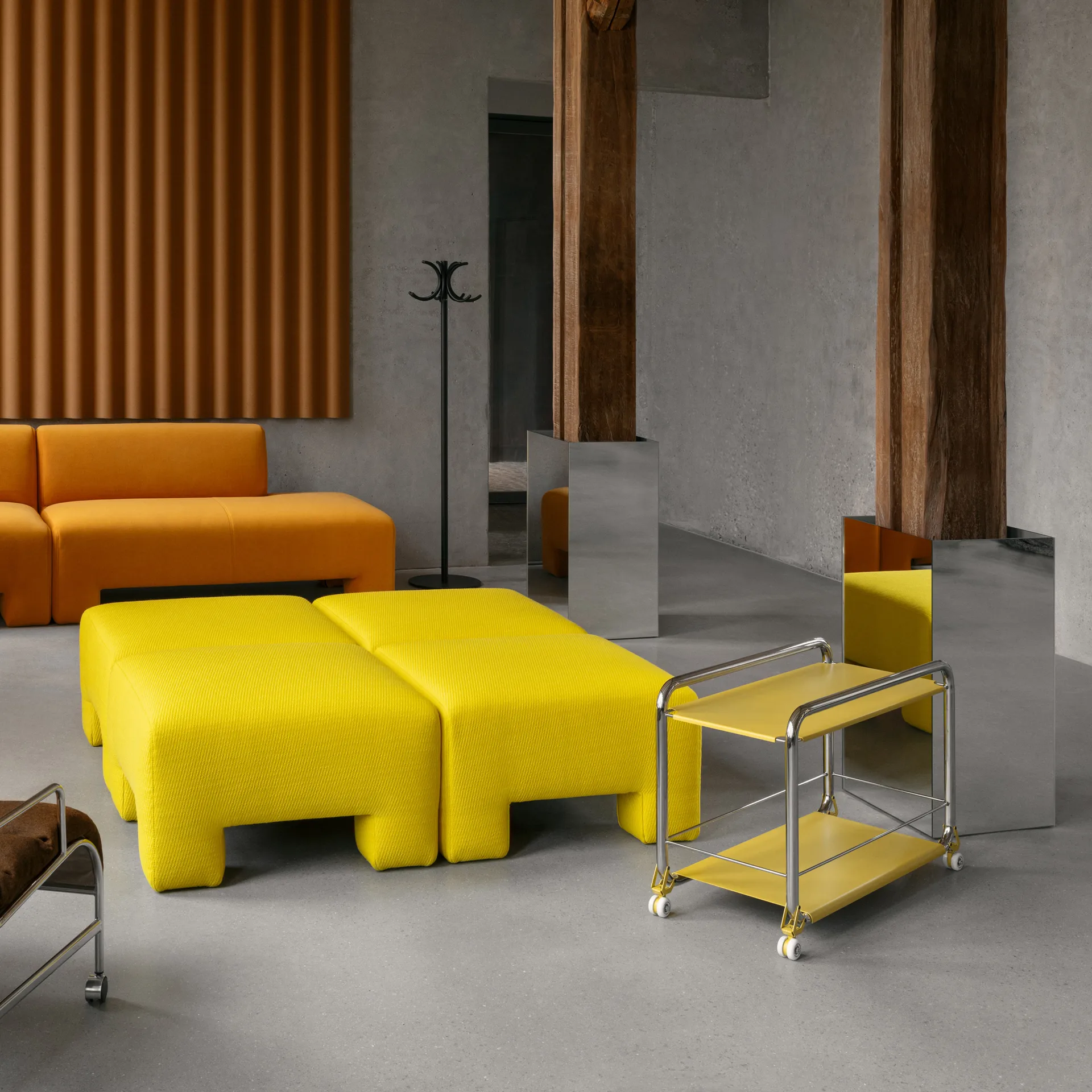 Tension trillebord, Krom-signal yellow Lammhults