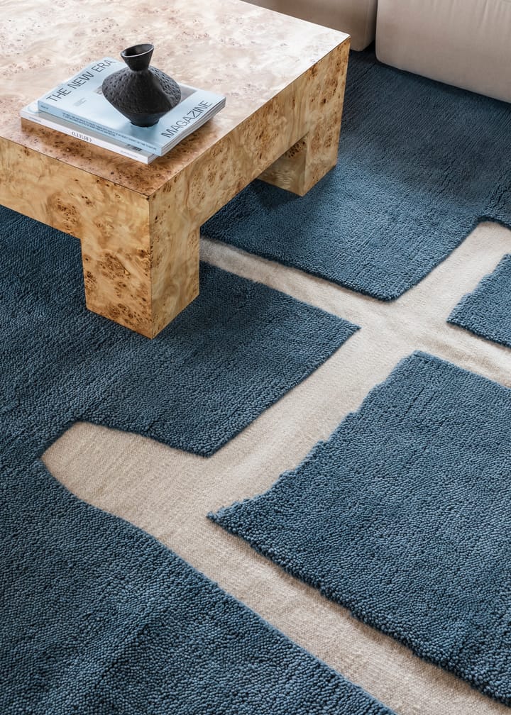 Gotland Klint ullteppe, Cornflower blue 180 x 270 cm Layered