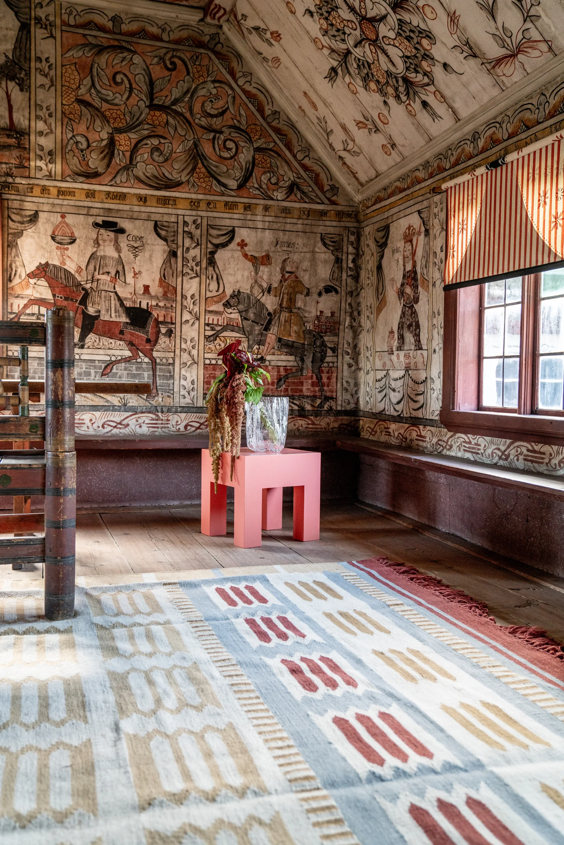 Röllakan Hilma ullteppe, Meadow, 250x350 cm Layered