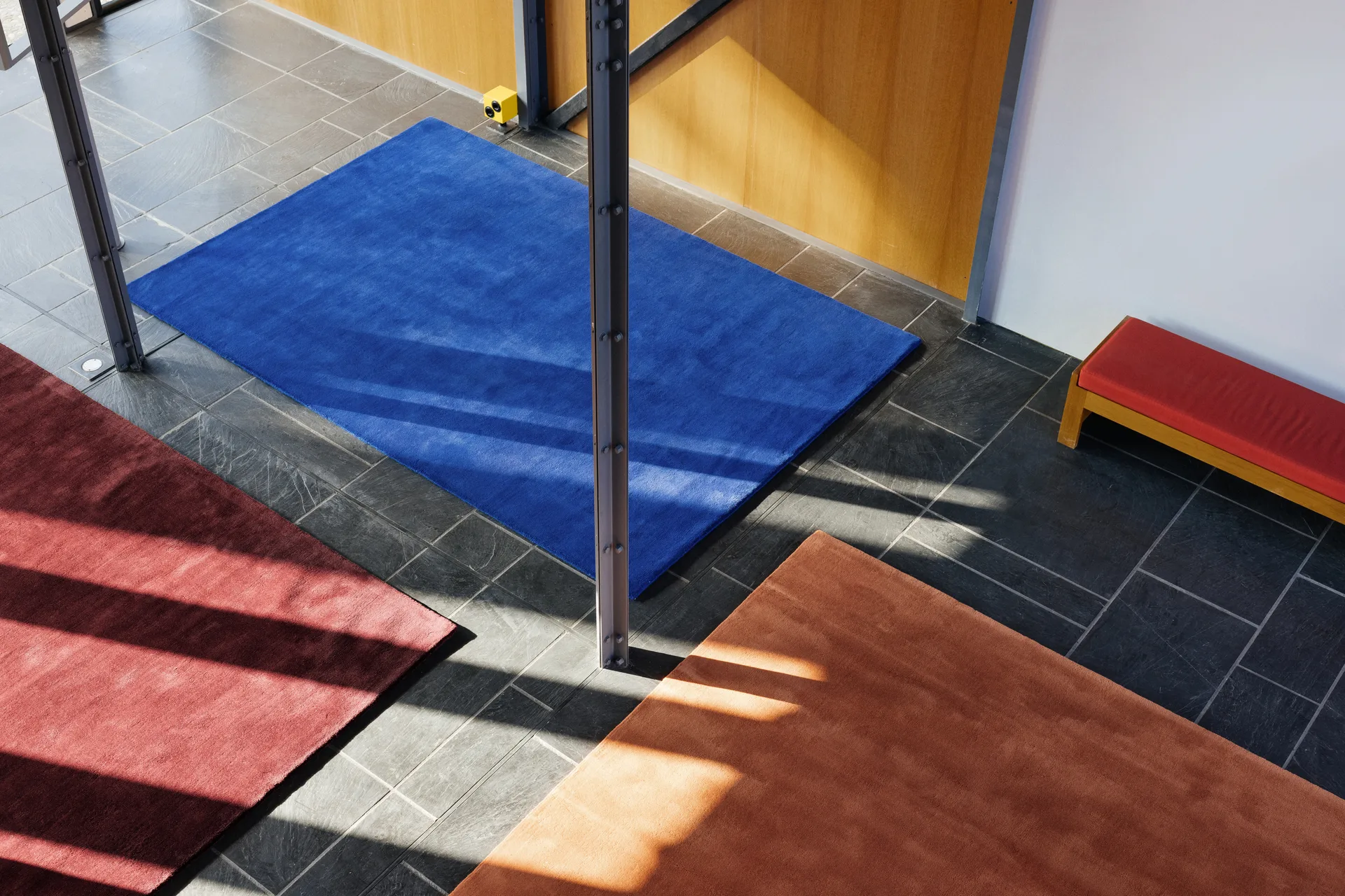 Solid Wool ullteppe, Blue foncé, 180x270 cm Layered