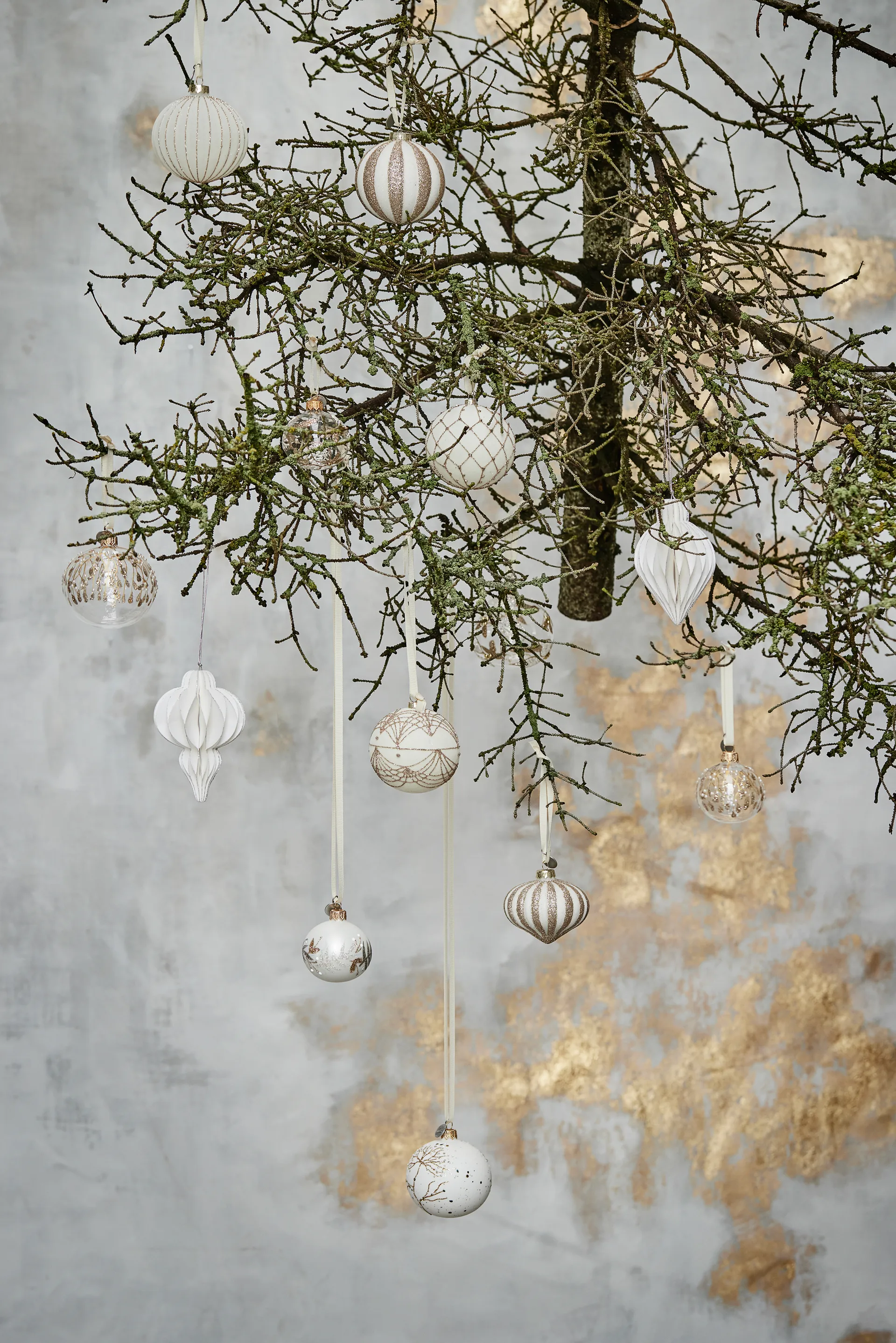Cadelia julkula träd Ø8 cm, white-light gold Lene Bjerre