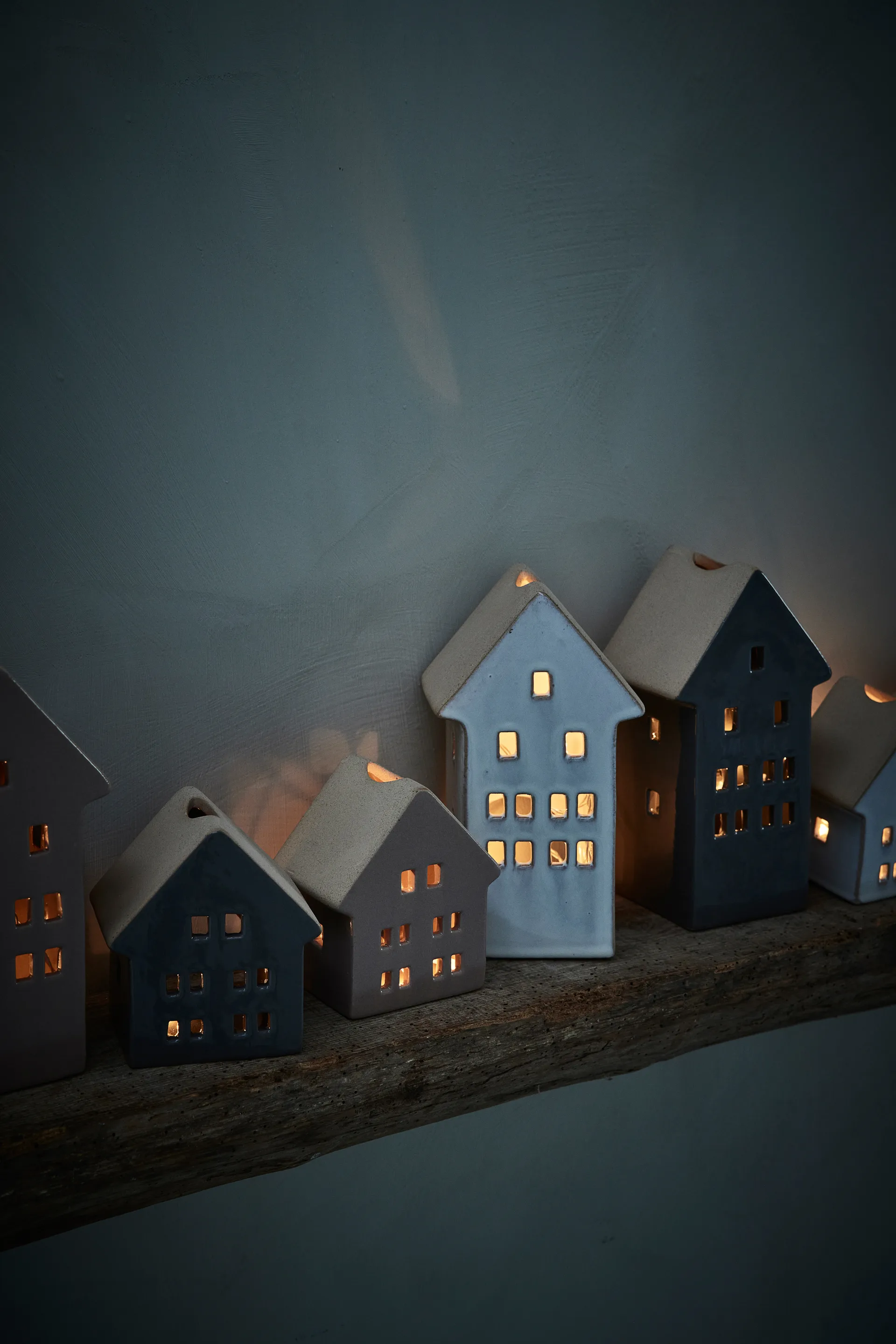 Molia dekorationshus svart, Stor Lene Bjerre