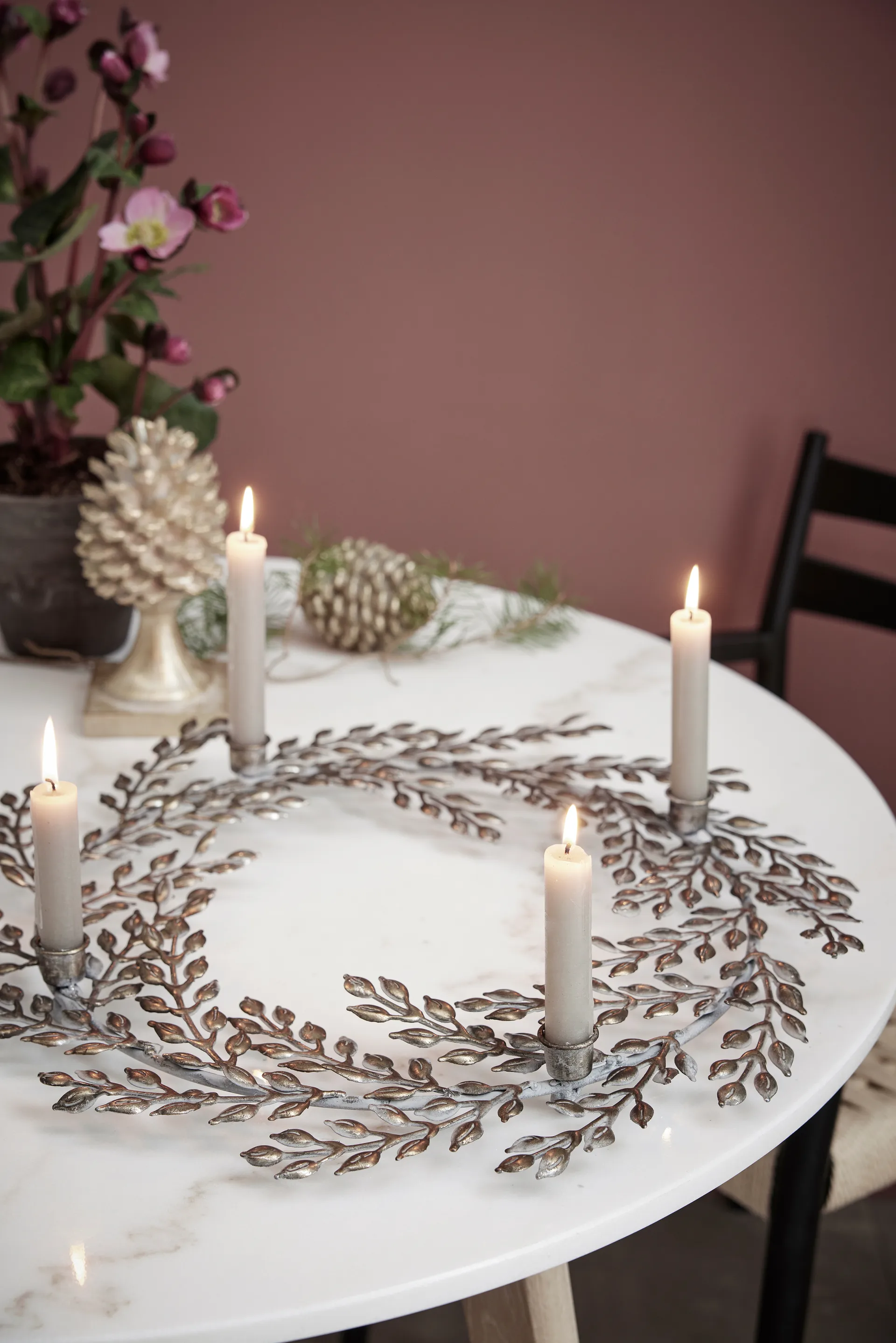 Serafina kongle dekorasjon 8,3 cm, Lys gull Lene Bjerre