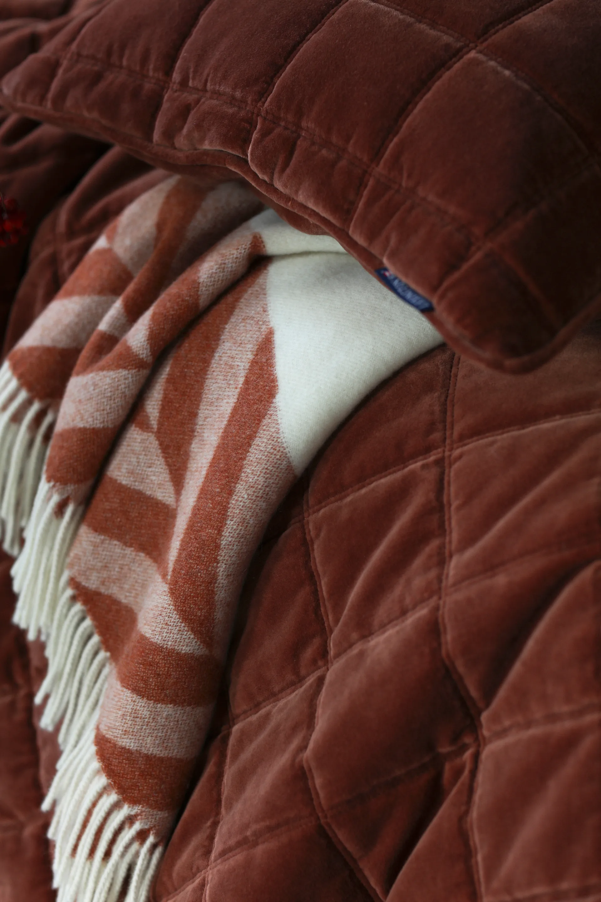 Cotton Velvet quiltet sengeteppe 240 x 260 cm, Rustic Brown Lexington