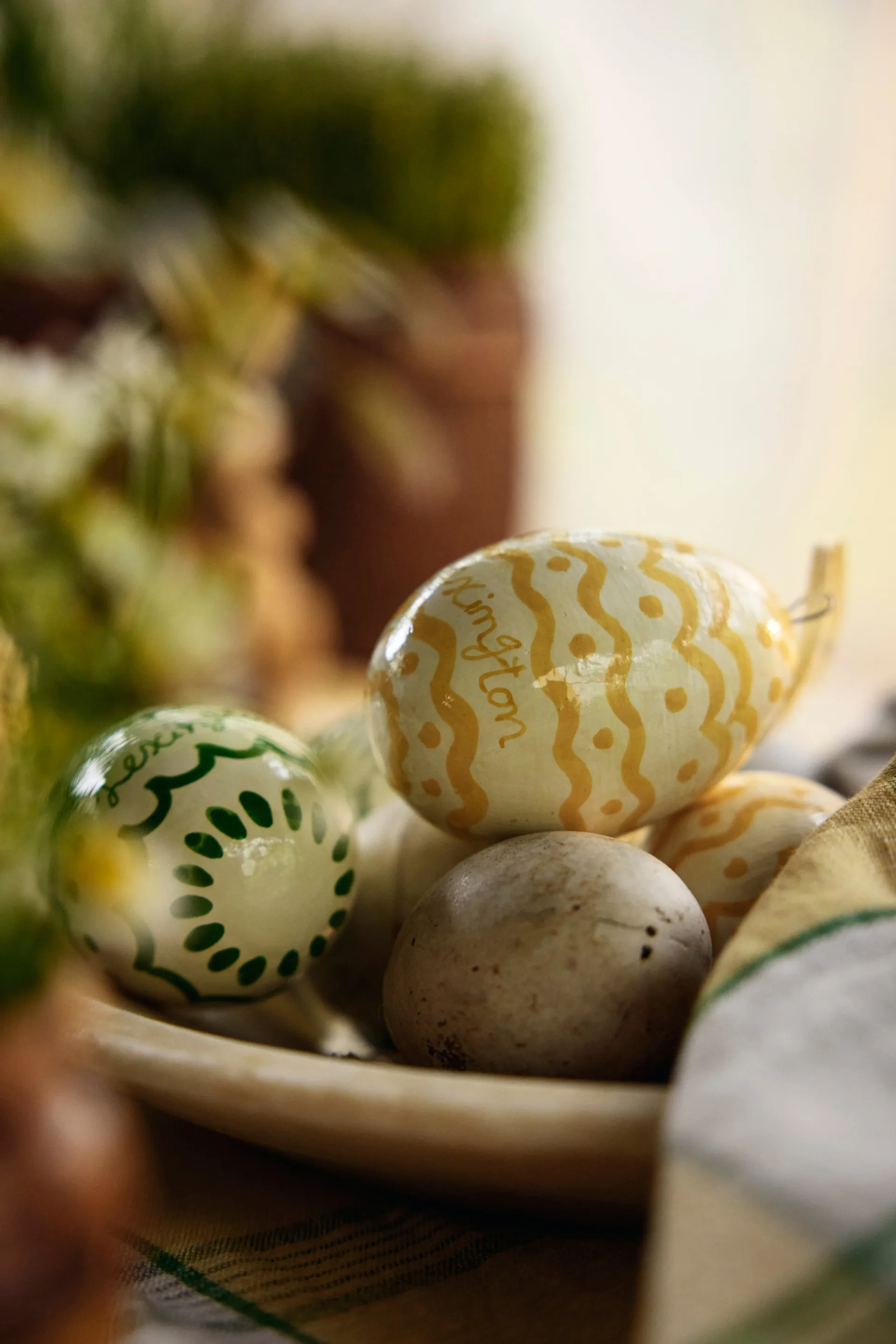 Easter Eggs in Papier Maché påskepynt 2-pk, Green-yellow Lexington