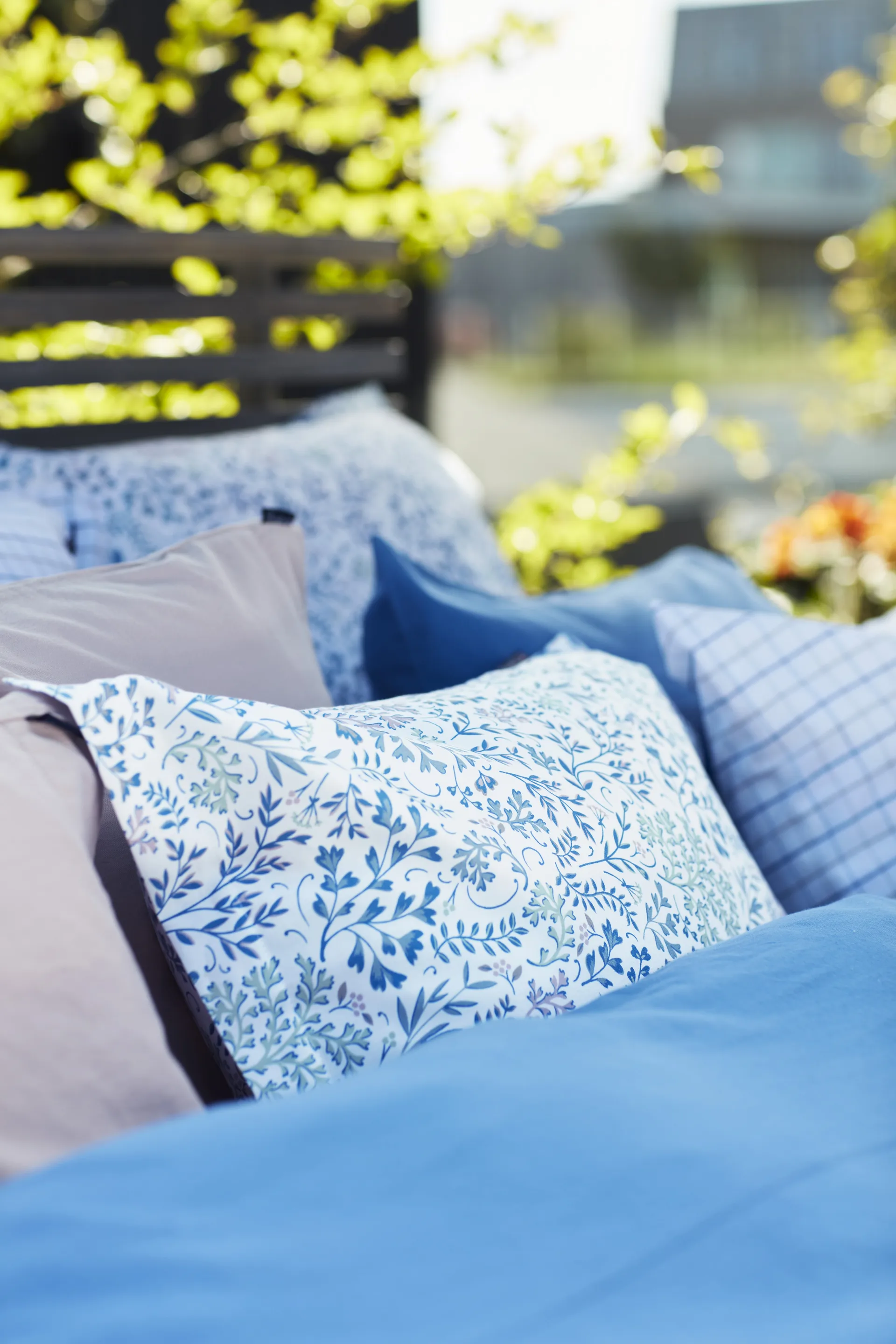 Flower Printed Cotton Sateen putevar 50 x 60 cm, Blå Lexington