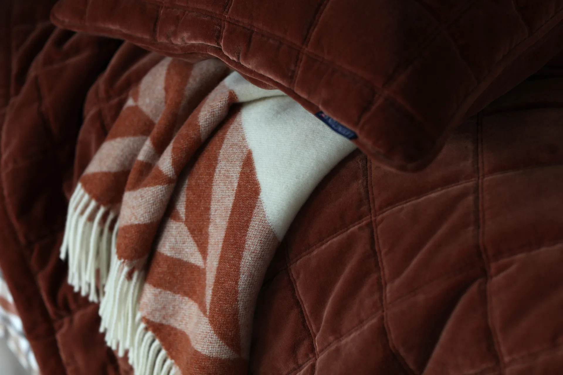 Herringbone Striped Recycled Wool pläd 130x170 cm, Copper-brown Lexington