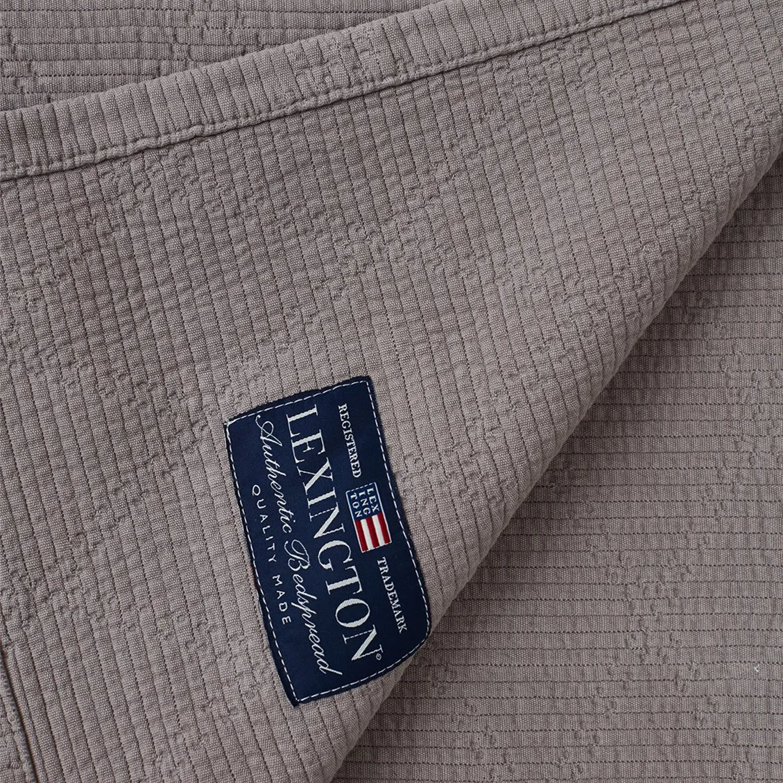 Icons Quilted sengeteppe 240 x 260 cm, Gray Lexington