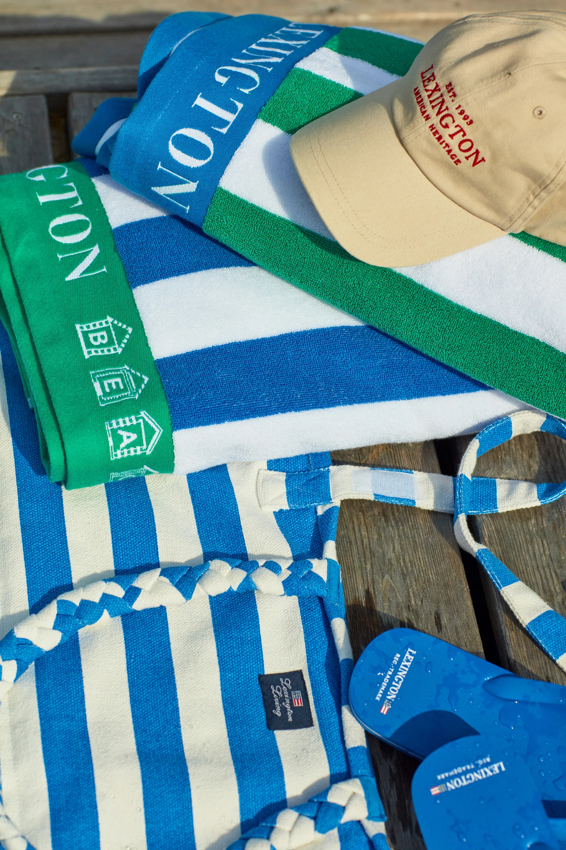 Striped Cotton Terry strandhåndkle 100 x 180 cm, Grønn-blå-hvit Lexington