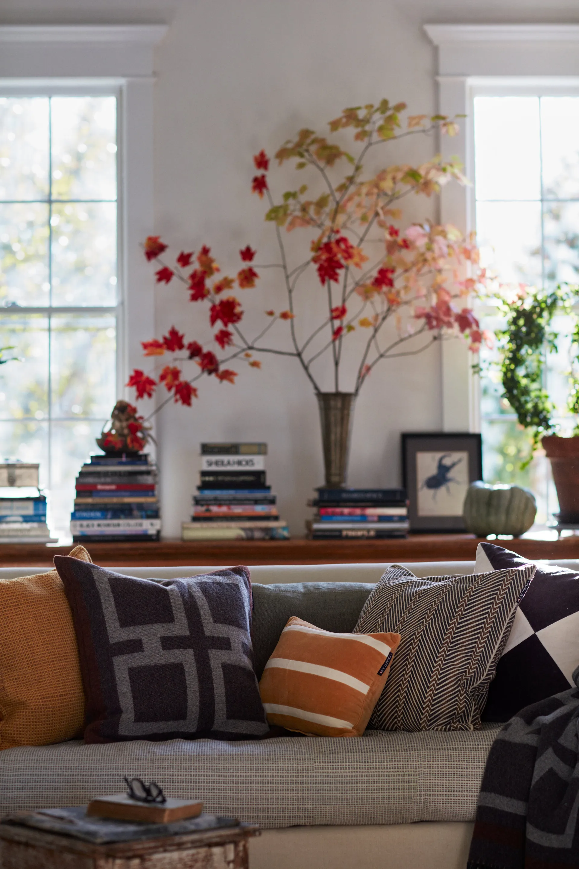 Striped Organic Cotton Velvet pute 30 x 40 cm, Mustard-light beige Lexington