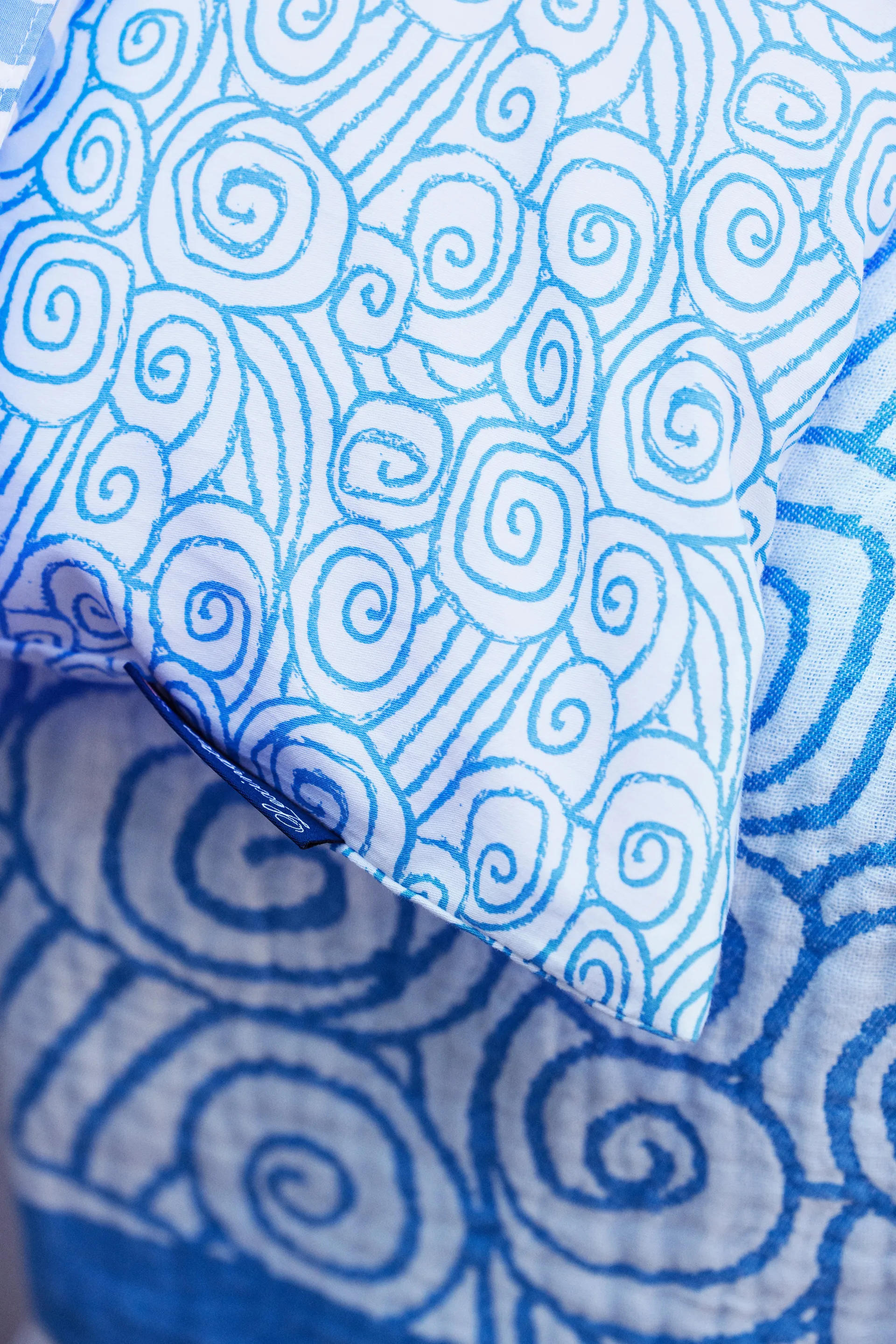 Wave Printed Cotton Sateen sengetøy-sett, White-blue, 2 putetrekk Lexington
