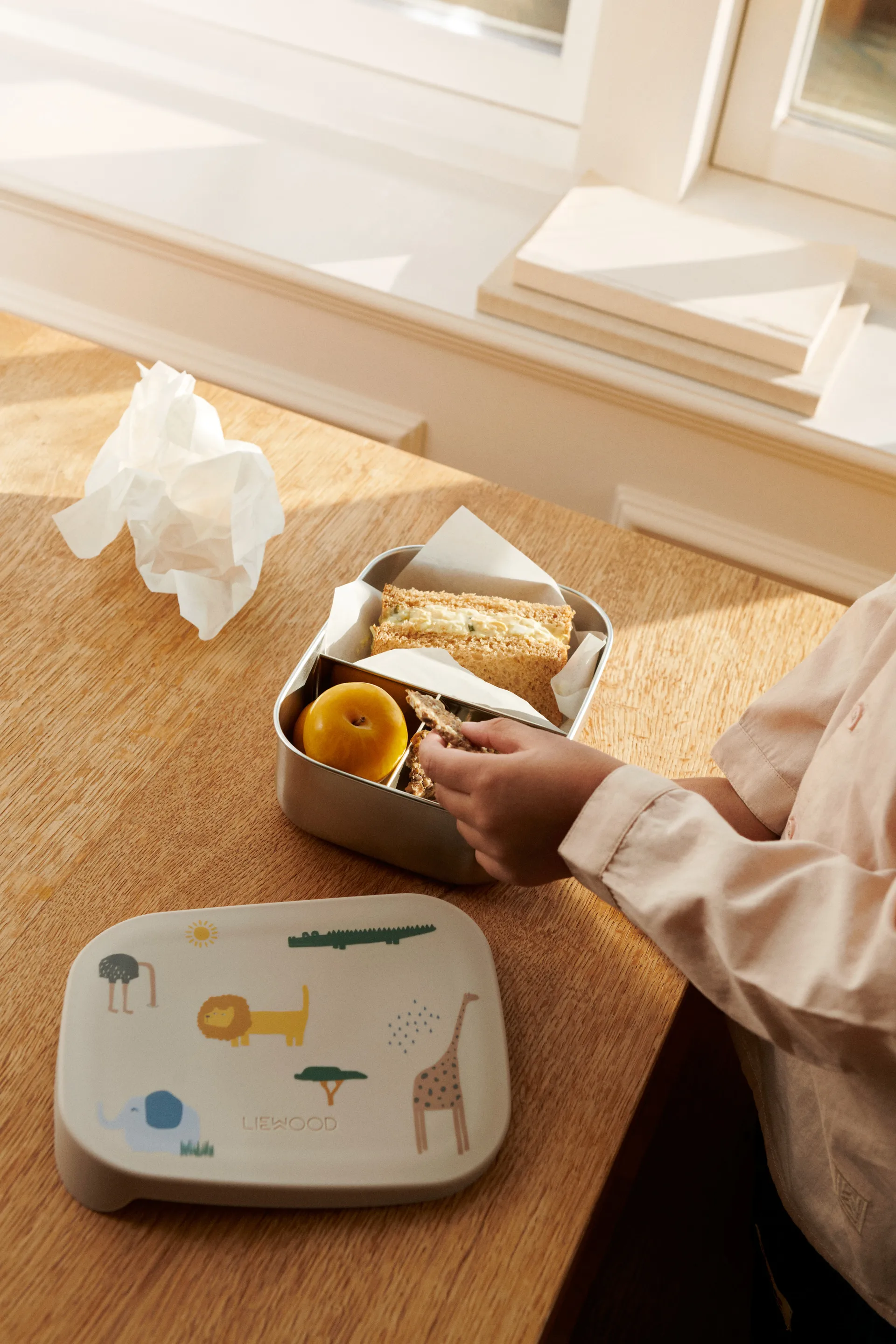 Arthur matboks 13,5x17 cm, Safari sandy mix Liewood