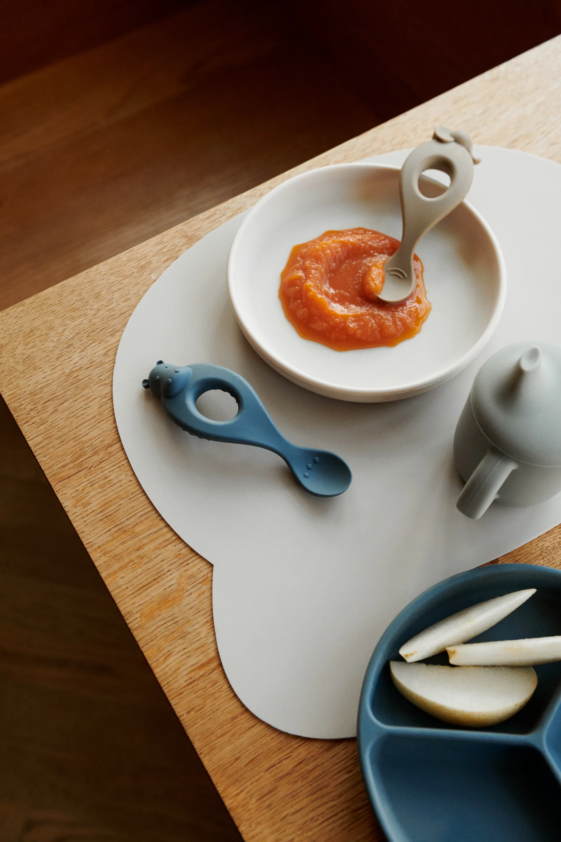 Aura bjørn bordbrikke, Sandy Liewood