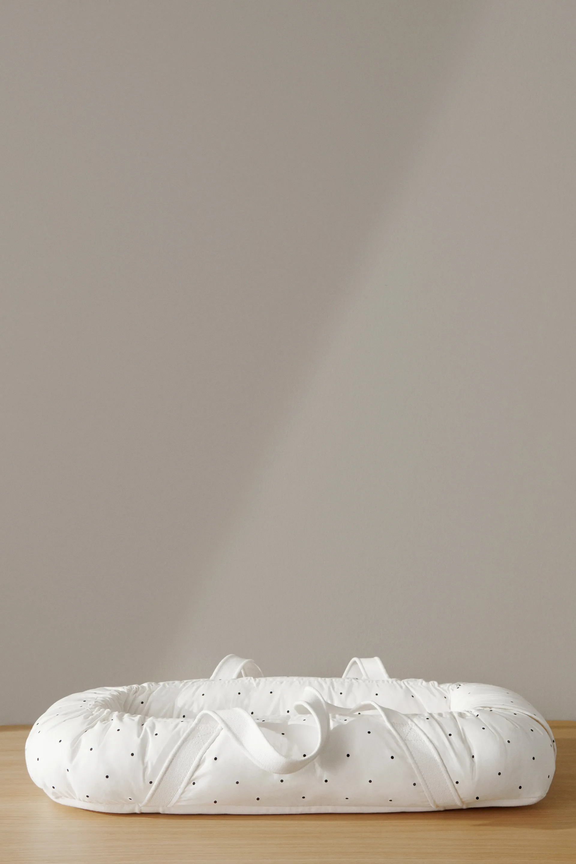 Gro printed babynest, Classic dot crème de la crème Liewood