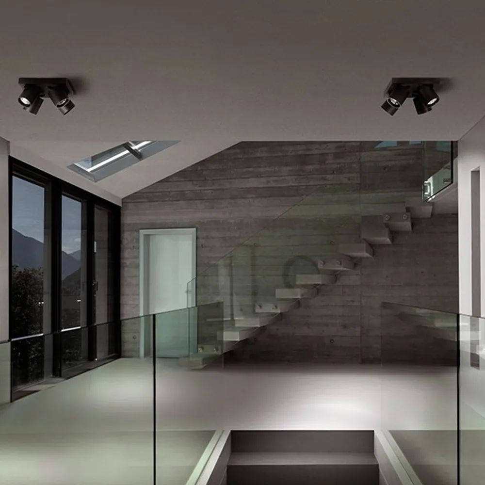 Focus 2 vegg- og taklampe, Black, 3000 kelvin Light-Point