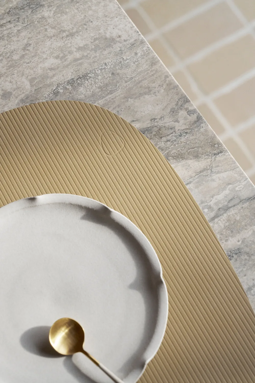 Corduroy bordbrikke curve L, Lemon Sorbet LIND DNA