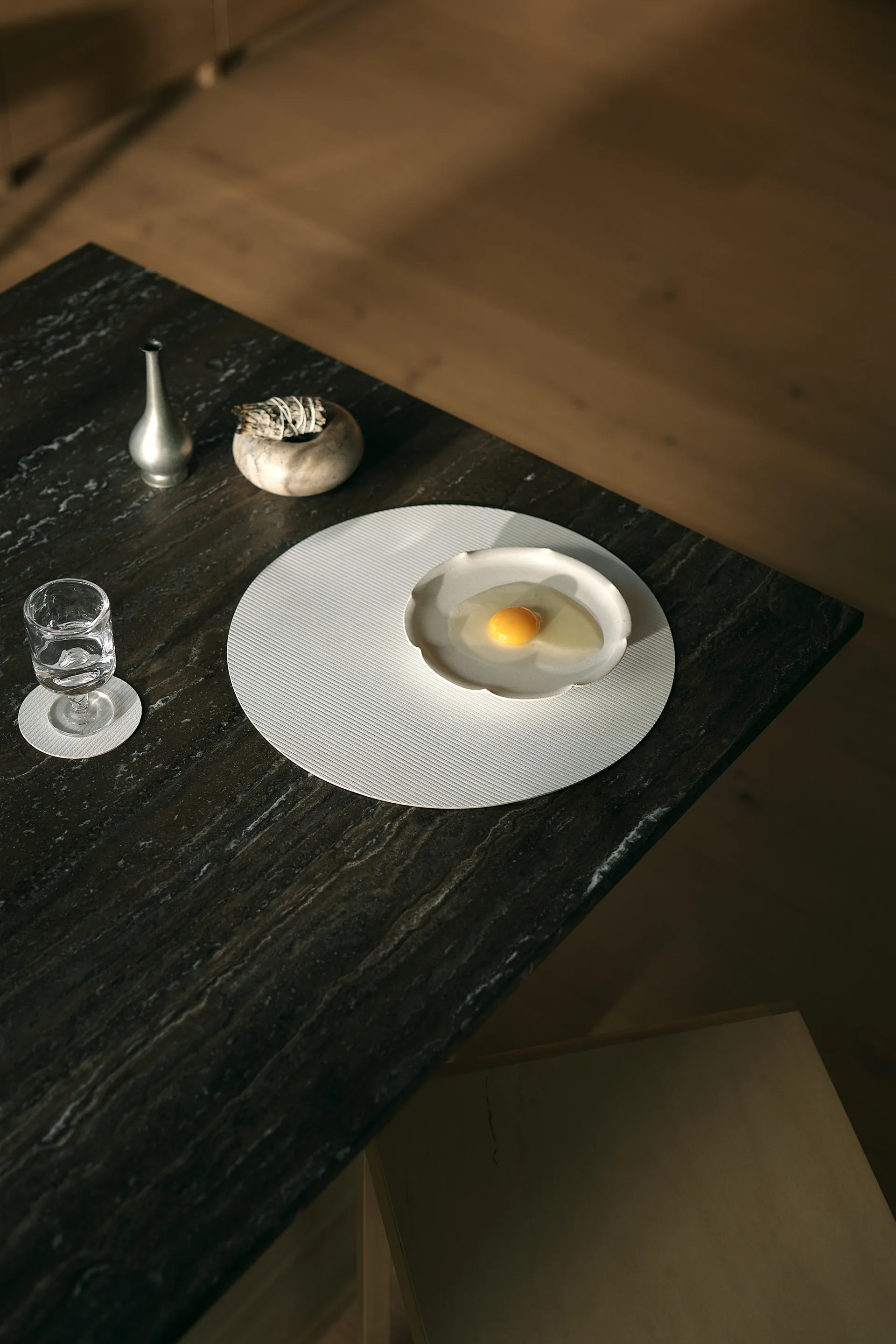 Corduroy glassunderlag, Pure white, circle LIND DNA