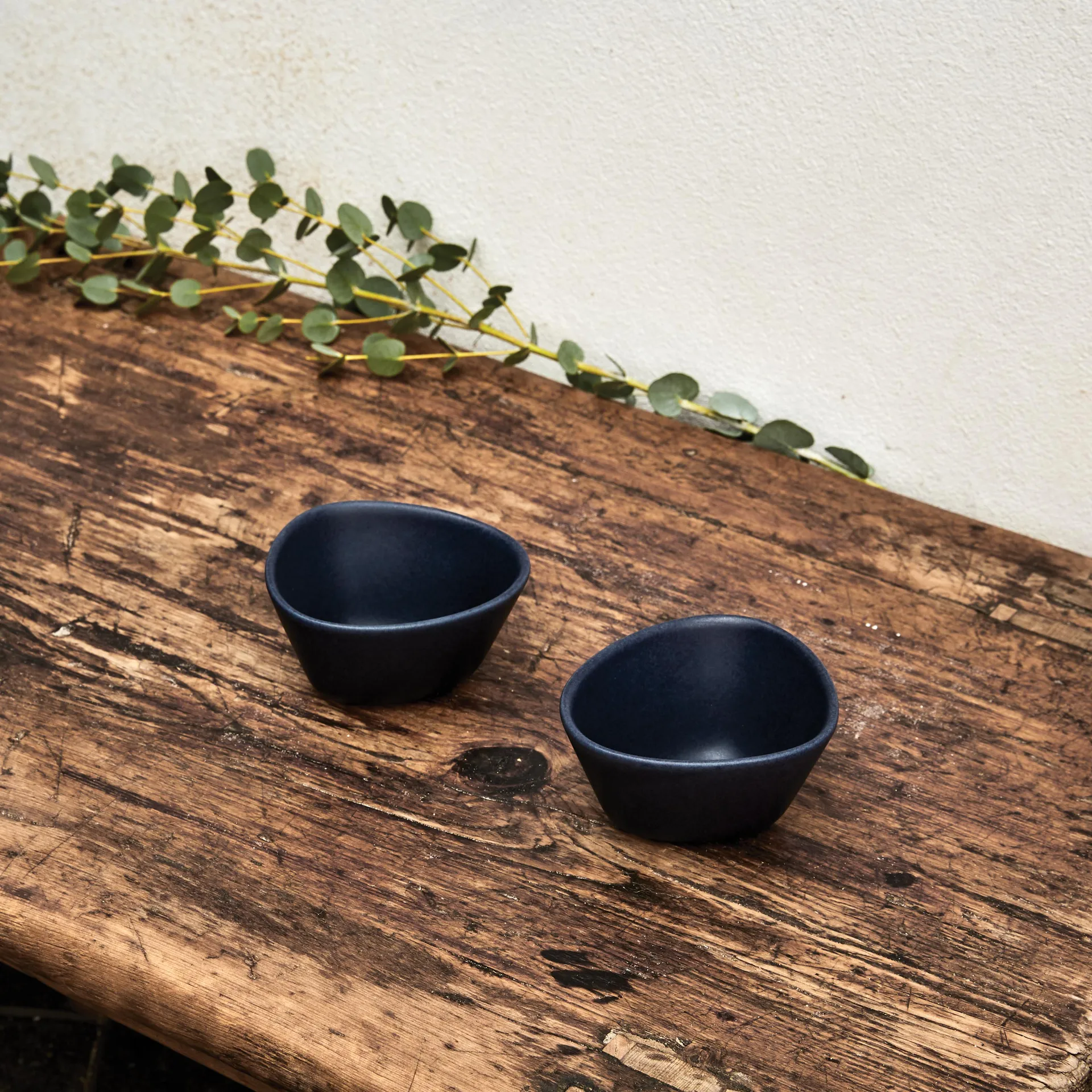 Curve Stoneware skål 2-stk., Marineblå LIND DNA