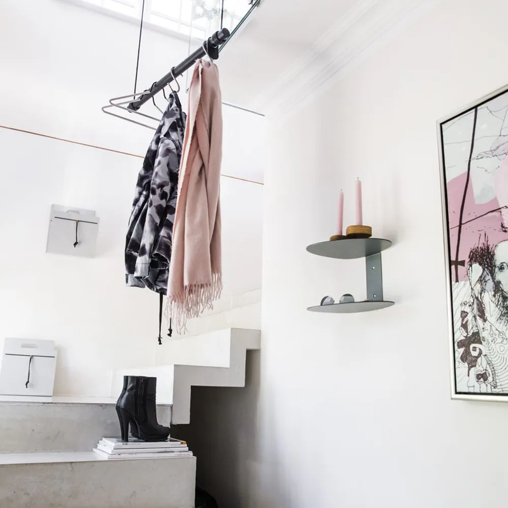 Swing garderobestang, oak black, L, snor black LIND DNA