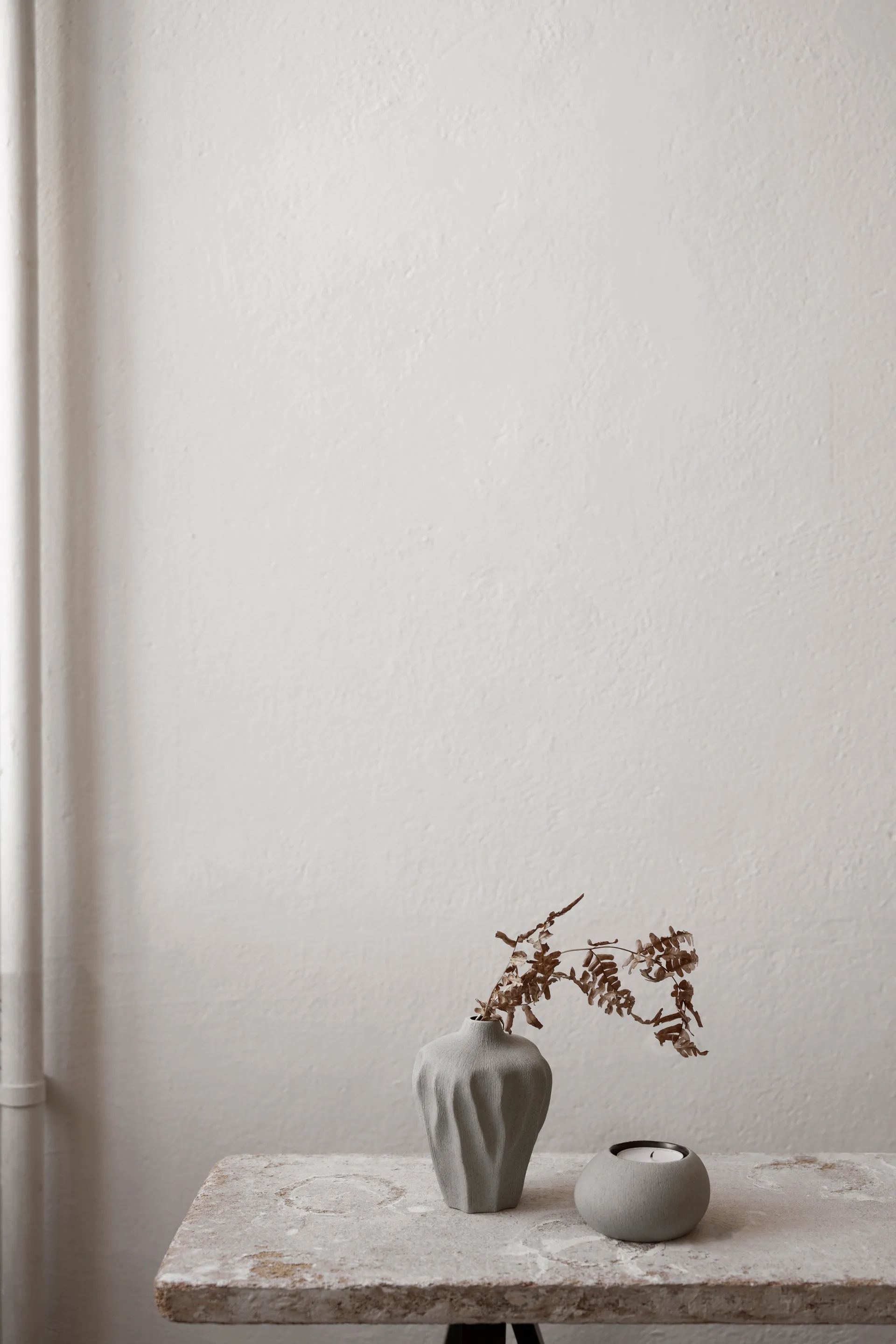 Asti lysestake, Sand grey Lindform