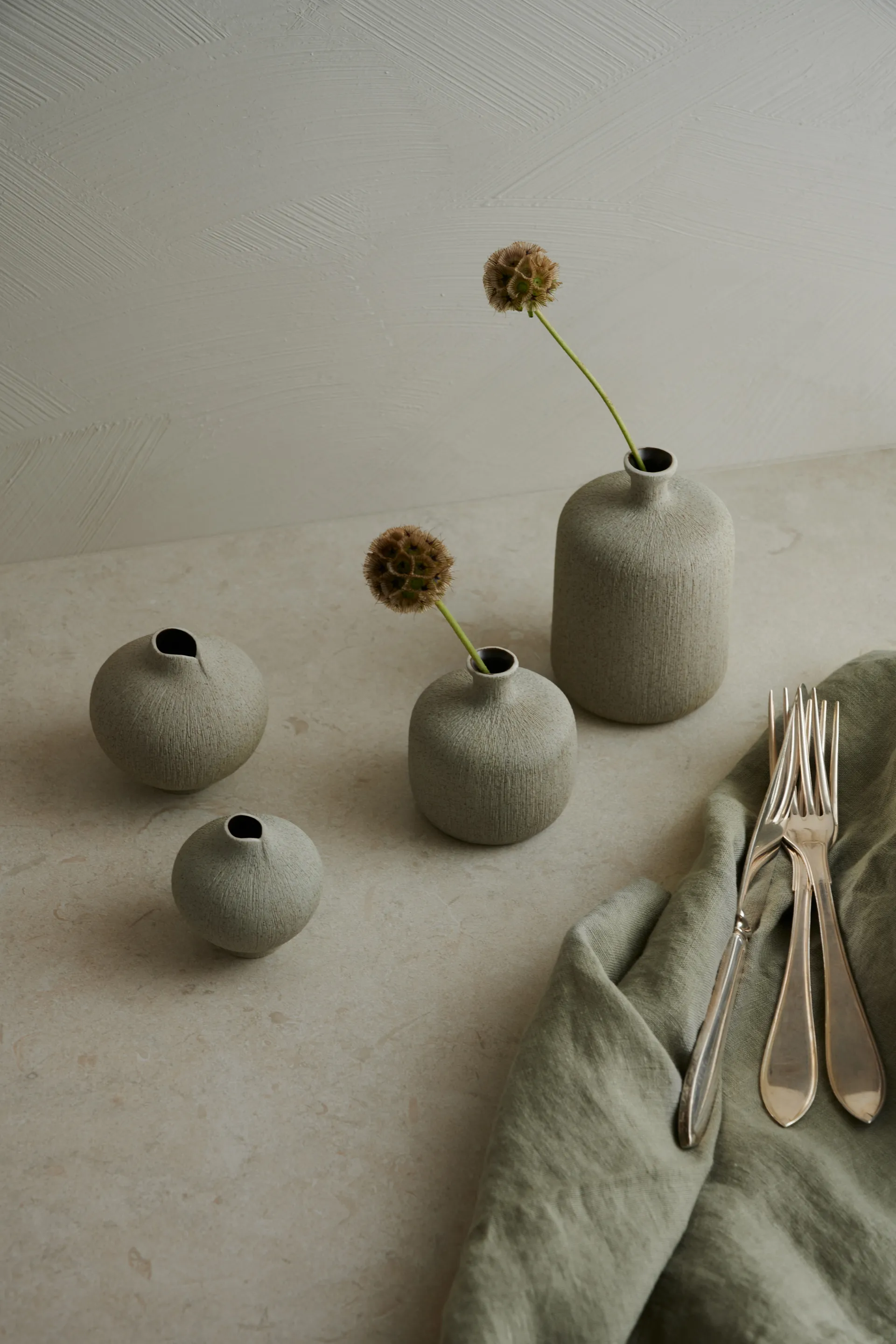 Flaske vase, Sand grey, small Lindform