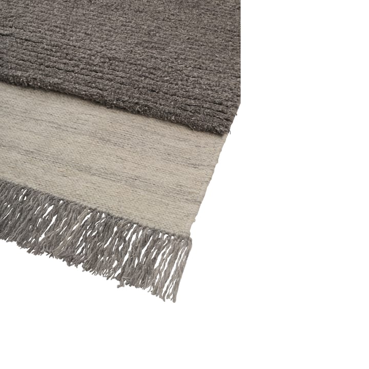 Humble Act ullteppe 140 x 200 cm, Stone Linie Design