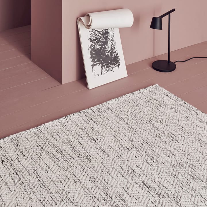 Nyoko ullteppe 140x200 cm, White Linie Design