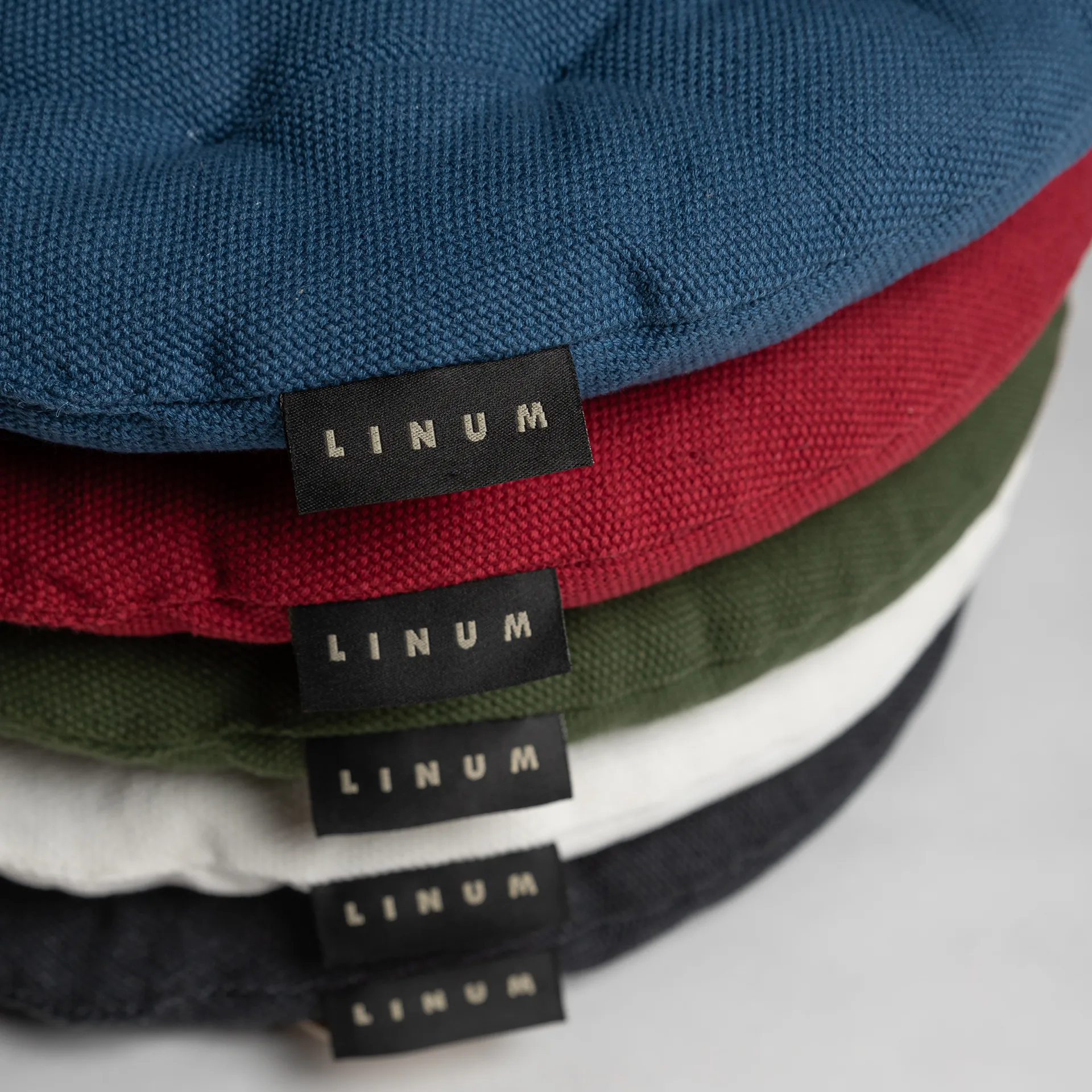 Pepper stolpute Ø37 cm, Mørk olivengrønn Linum