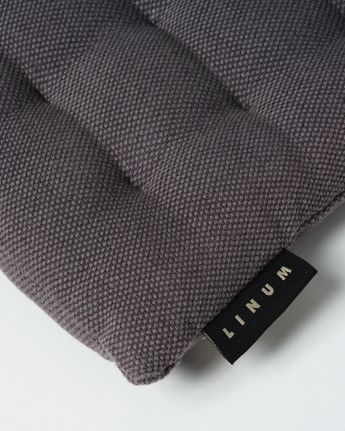 Pepper stolpute 40x40 cm, Granitgrå Linum