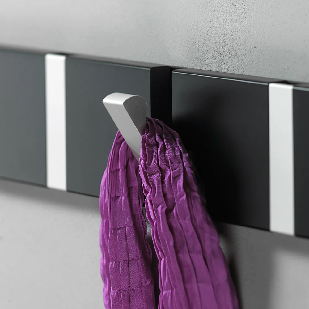 Knax knaggrekke 8 knagger, Bjørk LoCa