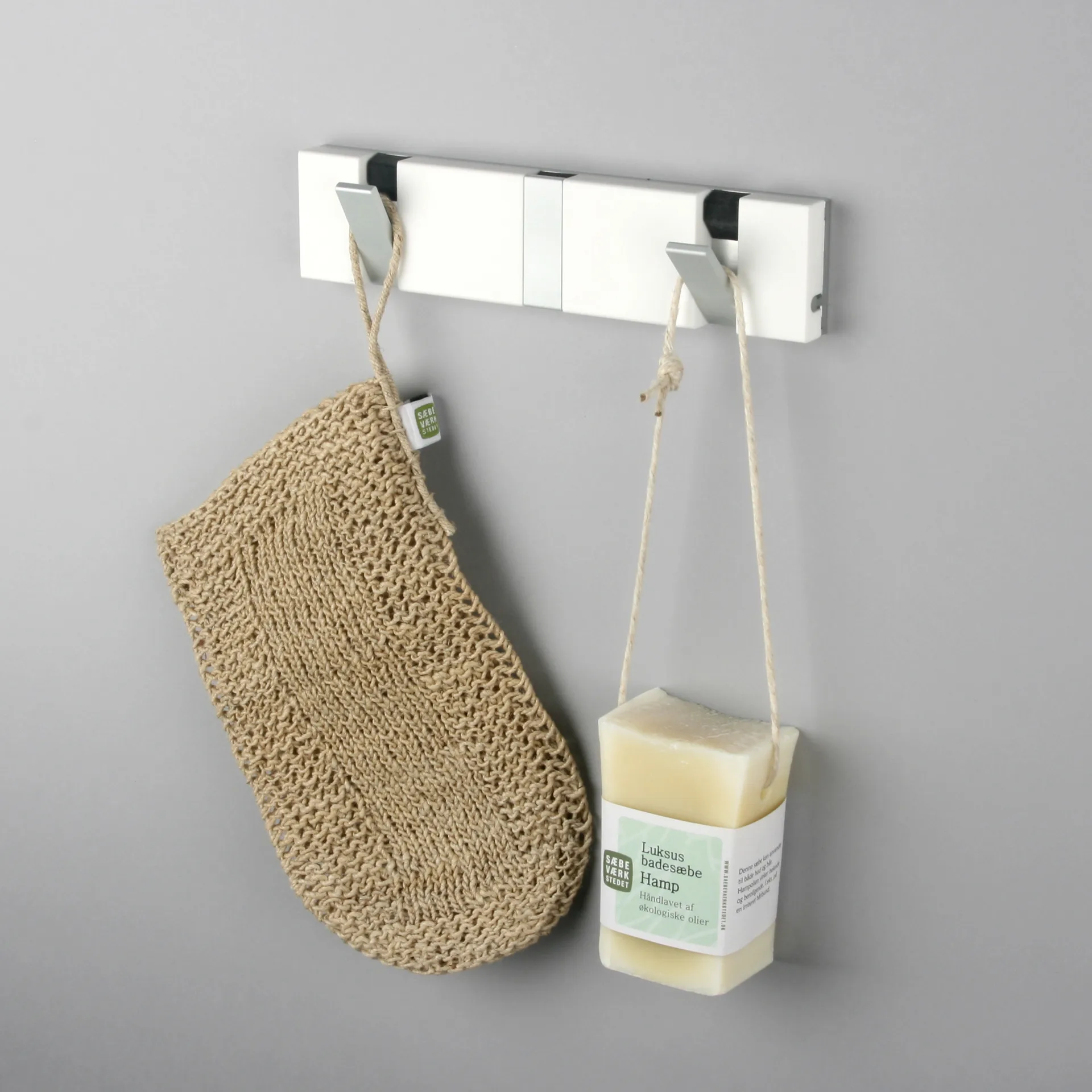 Loca Knax knaggrekke 20 cm kompositt, hvit LoCa