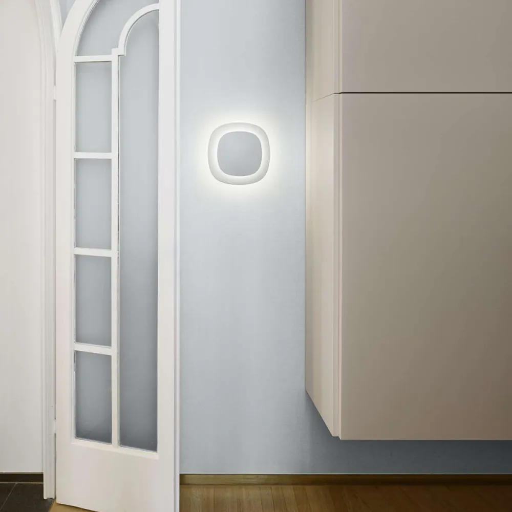 Luthien vegglampe, hvit, 3000 kelvin Luceplan