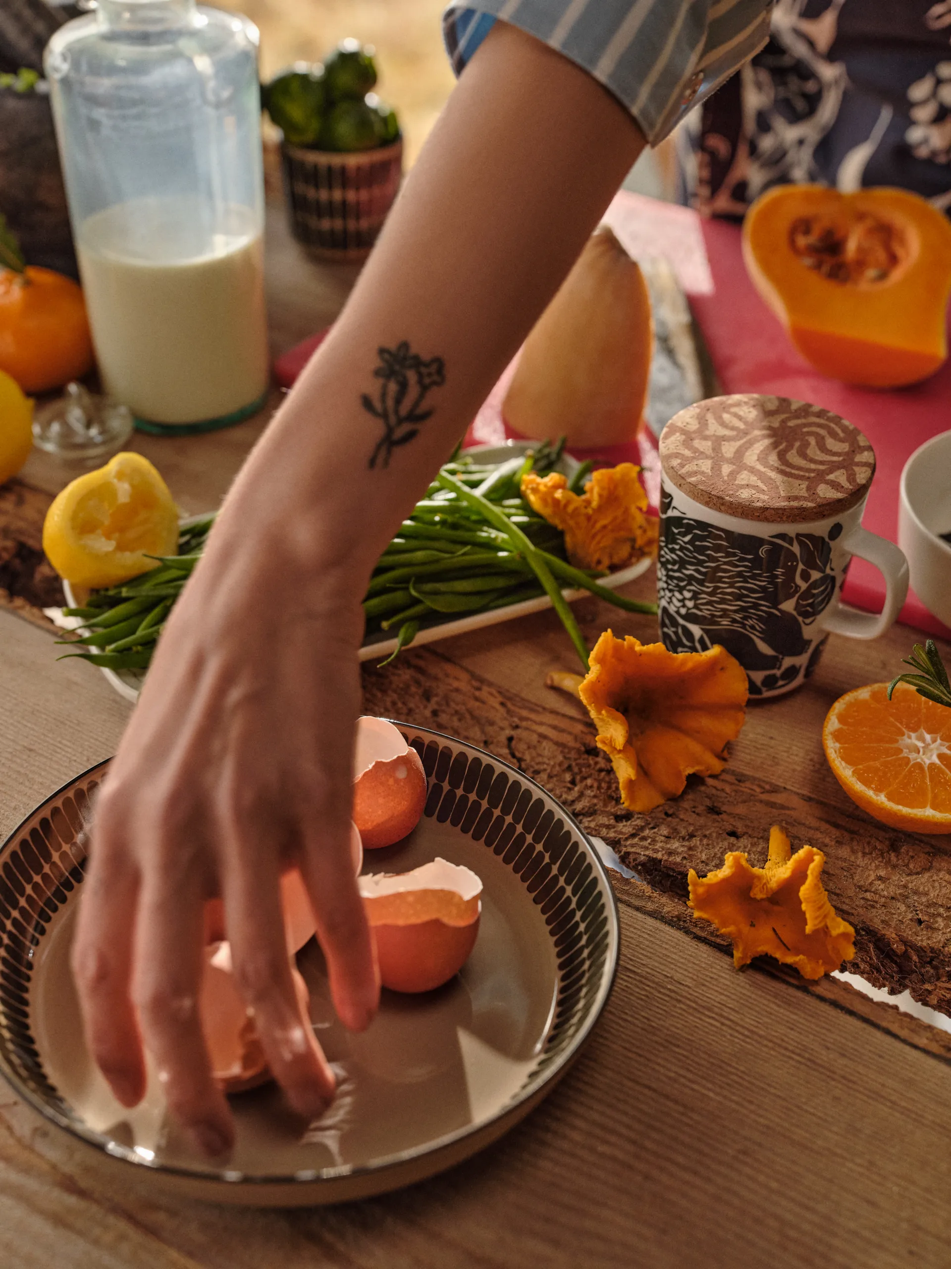 Karhuemo kopp 2,5 dl, Hvit-mørkegrønn Marimekko