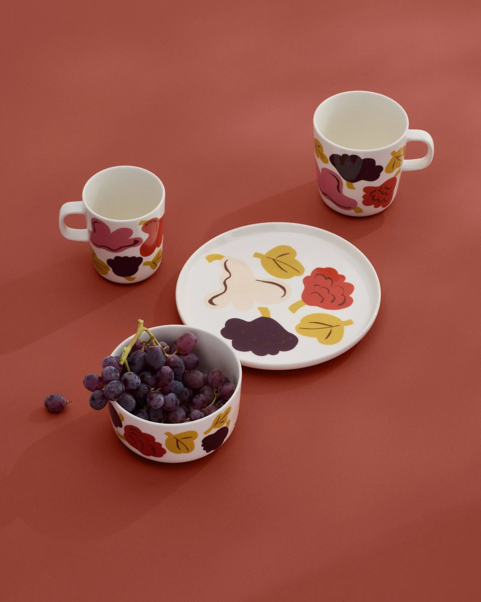 Kukasta Kukkaan bolle, White-pink-terrac-plum, 50 cl Marimekko
