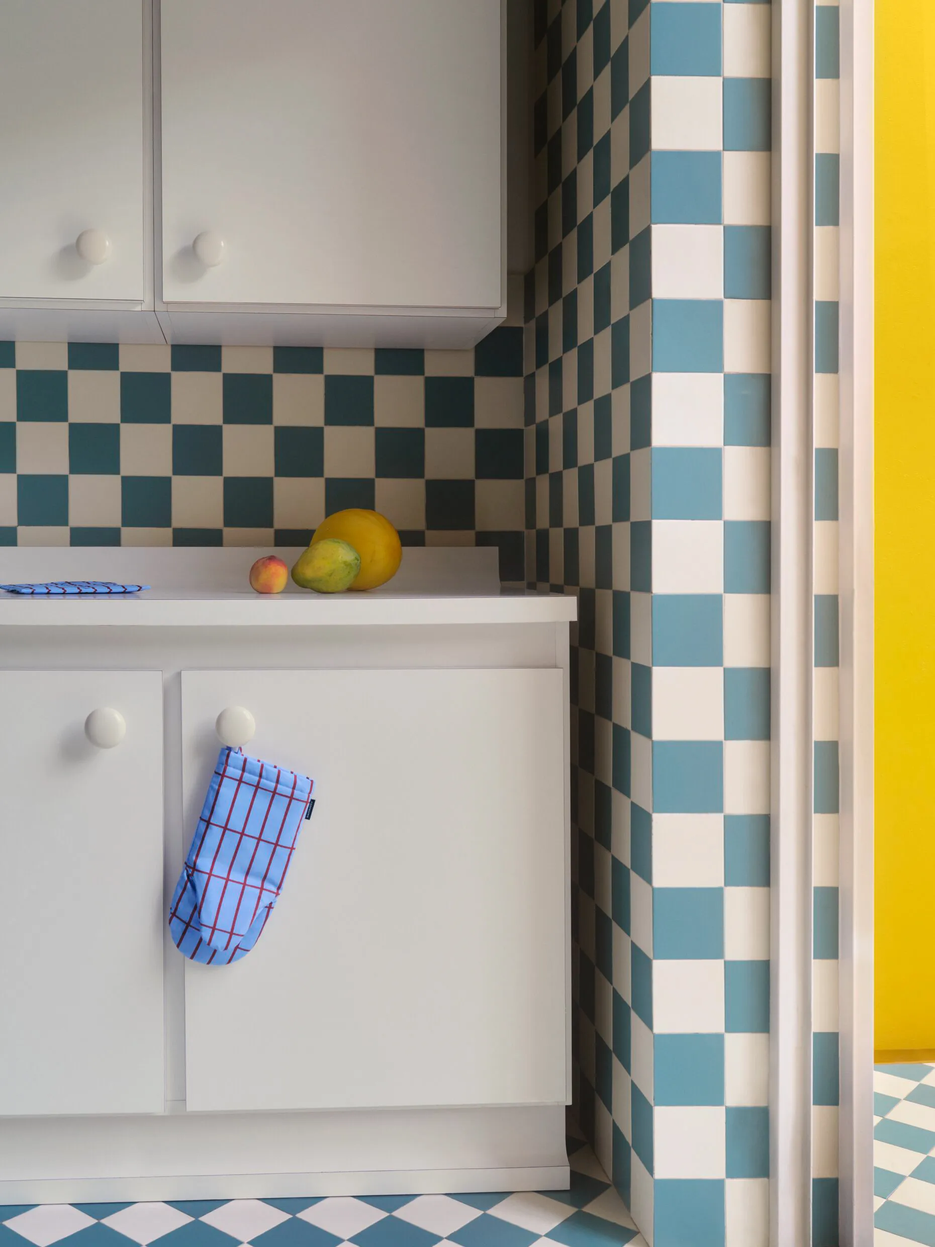 Pieni Tiiliskivi grytevott, Blå-brun Marimekko