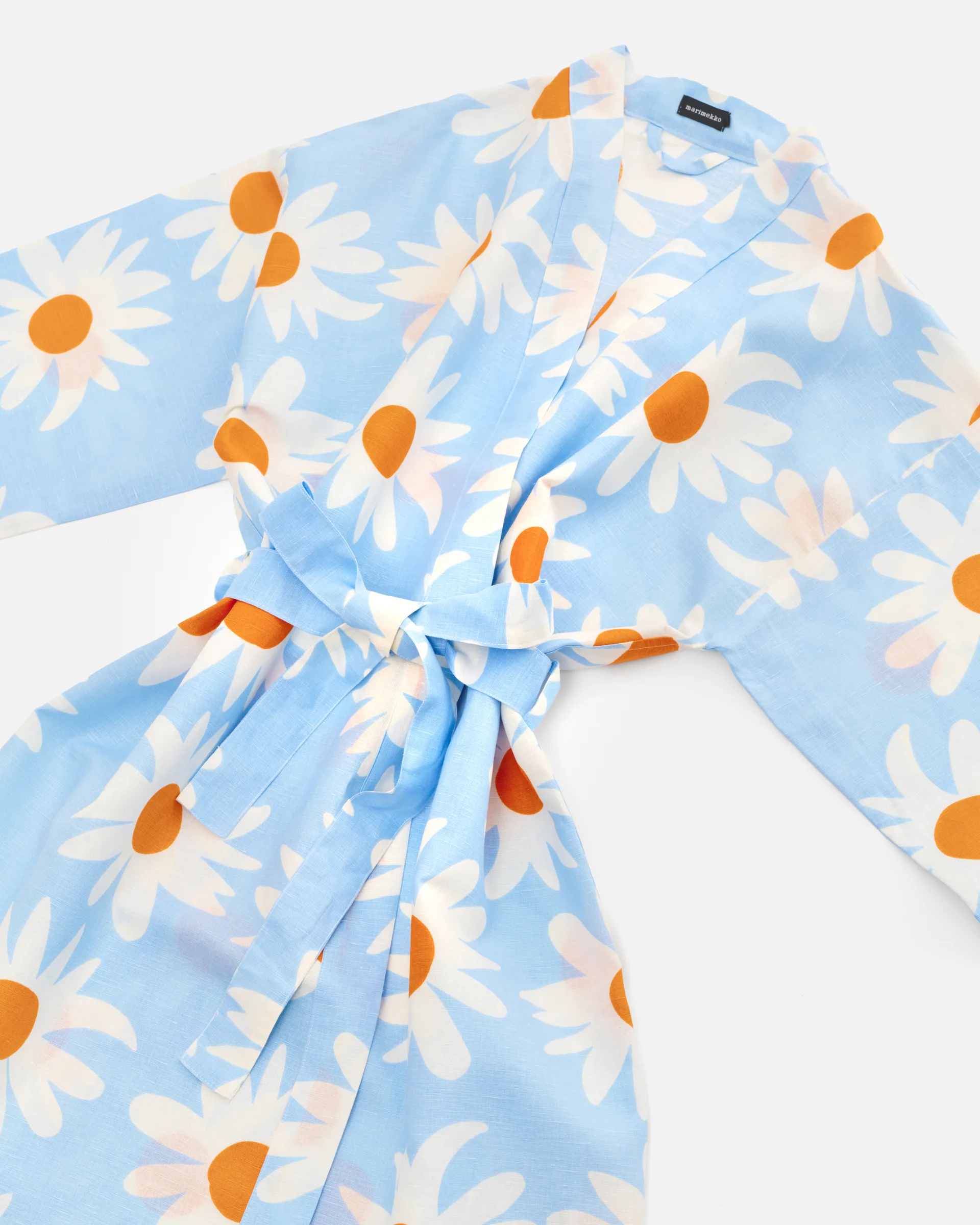 Rakastaa ei rakasta morgenkåpe, Orange-Off-white-light blue Marimekko
