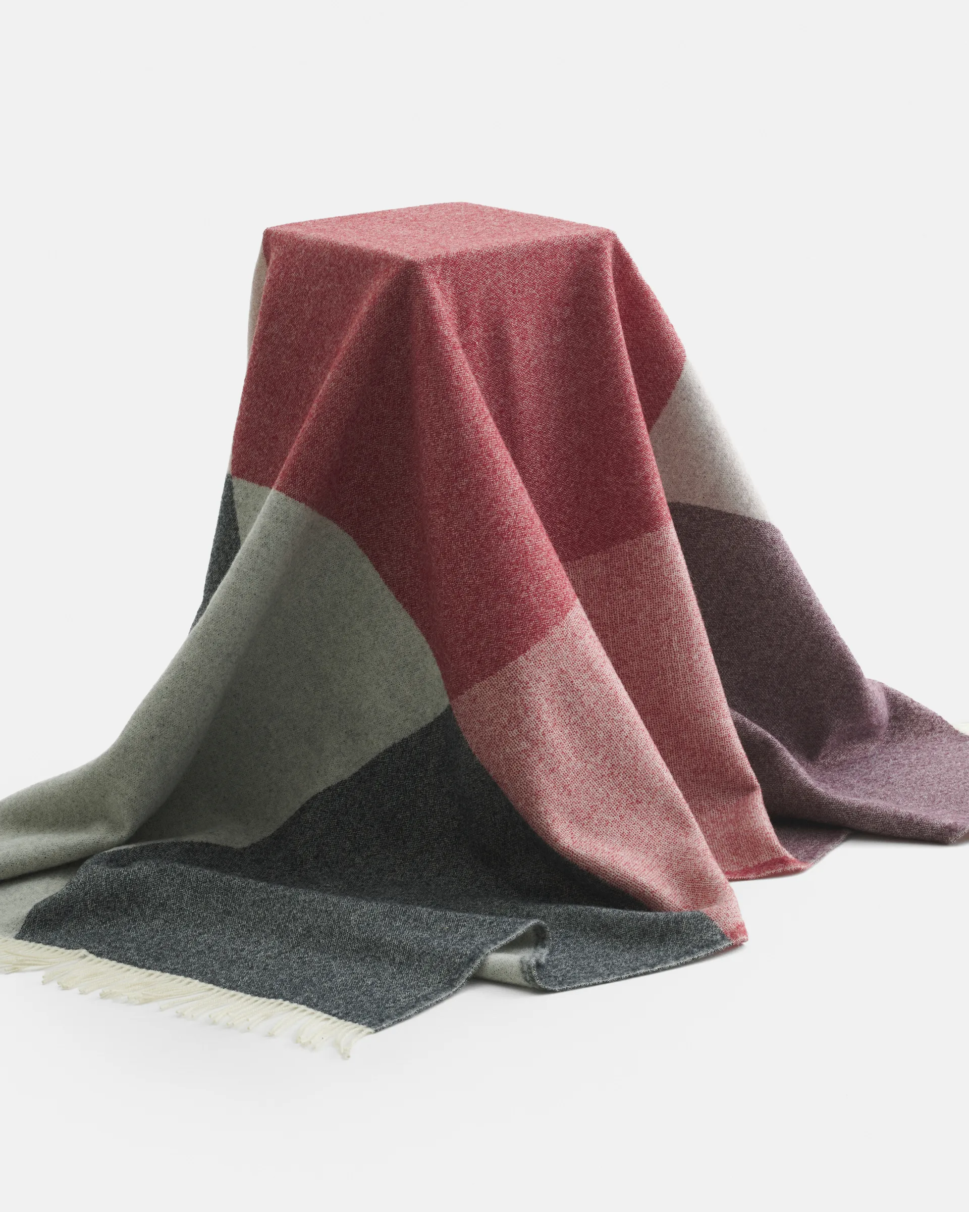 Sambara pledd 140x180 cm, Off white-red-brown Marimekko