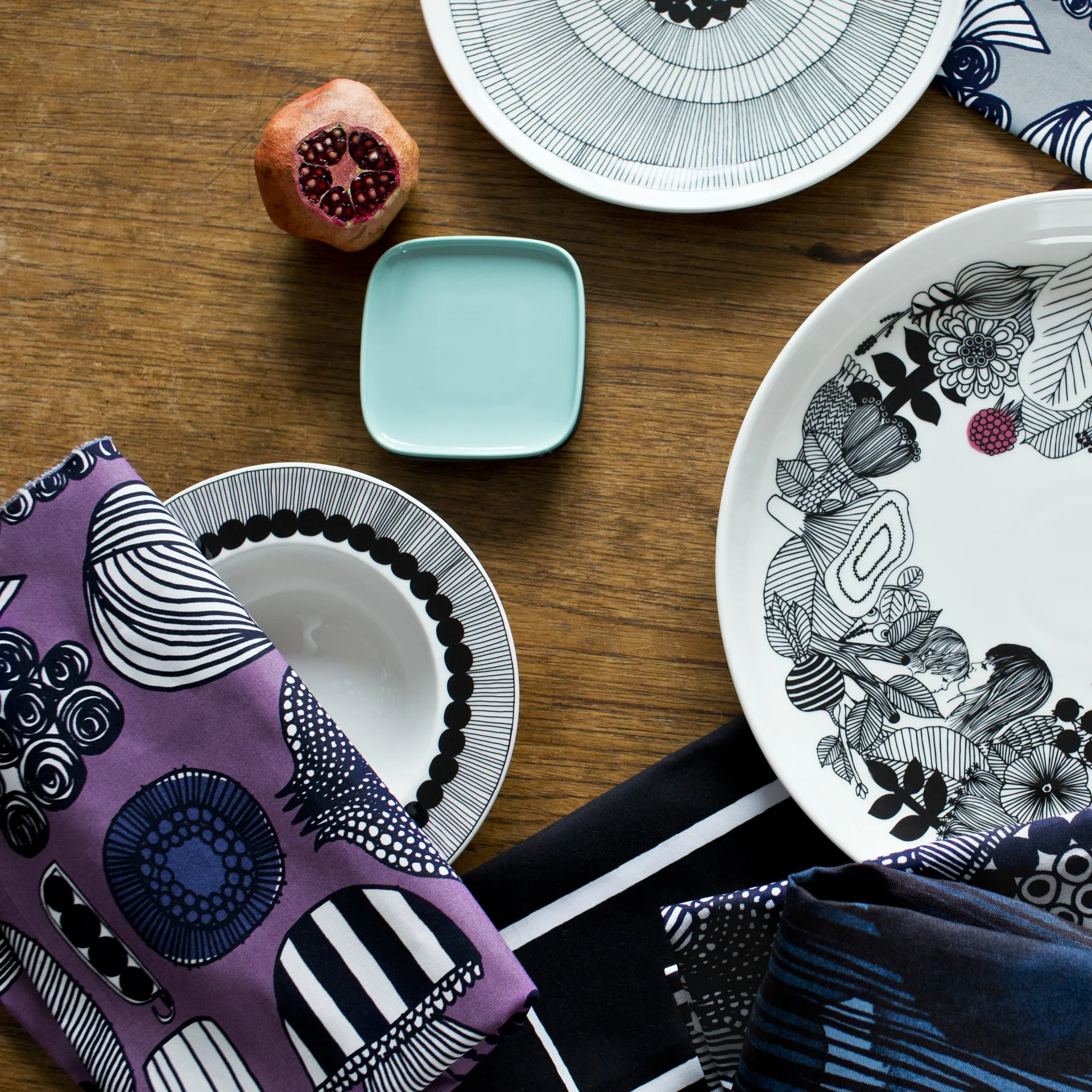 Siirtolapuutarha dyp tallerken Ø 20 cm 4-pk svart,  Marimekko