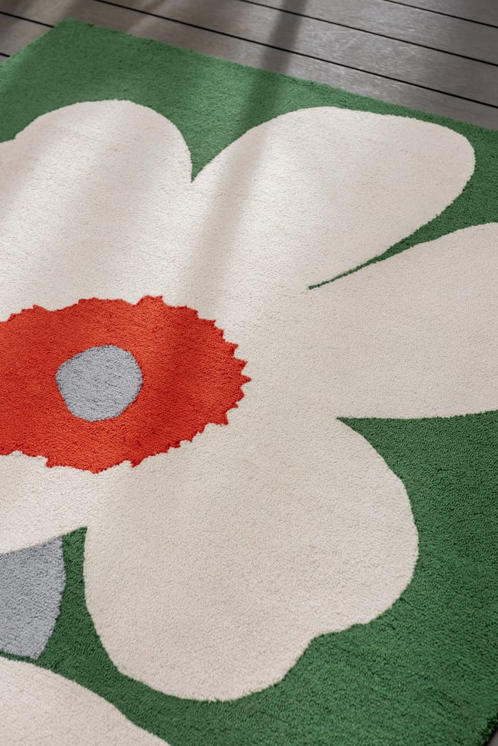 Unikko 60-årsjubileum tuftet plastteppe, 140x200 cm Marimekko