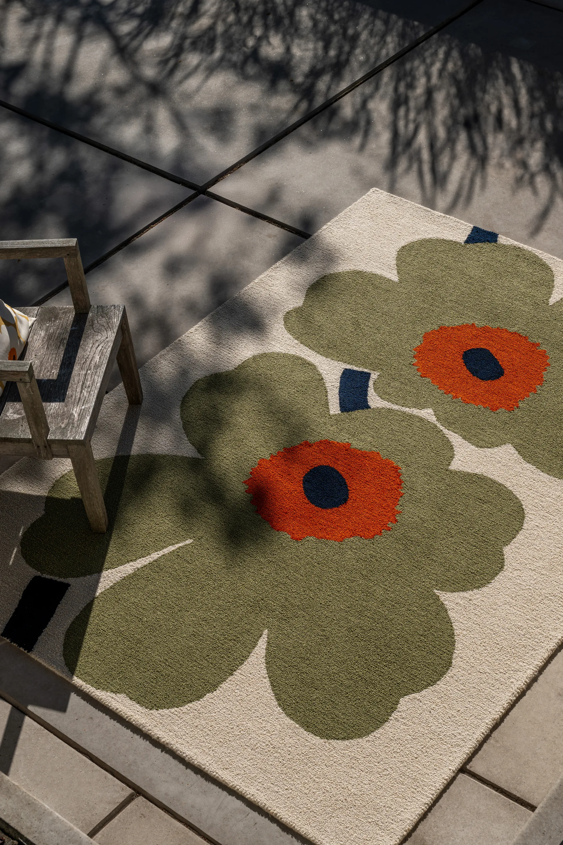 Unikko anniversary teppe outdoor, Dusty green, 140x200 cm Marimekko