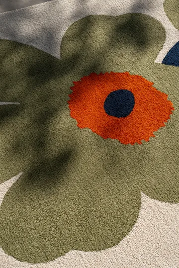 Unikko anniversary teppe outdoor - Dusty green, 160x230 cm - Marimekko