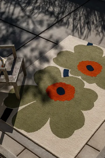Unikko anniversary teppe outdoor - Dusty green, 250x350 cm - Marimekko