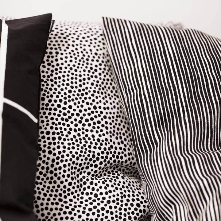 Varvunraita putetrekk, svart-hvit Marimekko