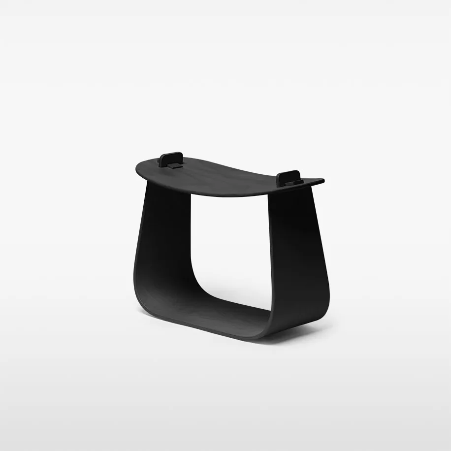 Harry stol, Svartbeiset eik Massproductions