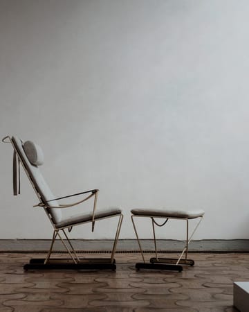 Spark Lounge Chair, ivory-valnøttbeiset bøk - Romo Ruskin Quill 7757/10 - Massproductions