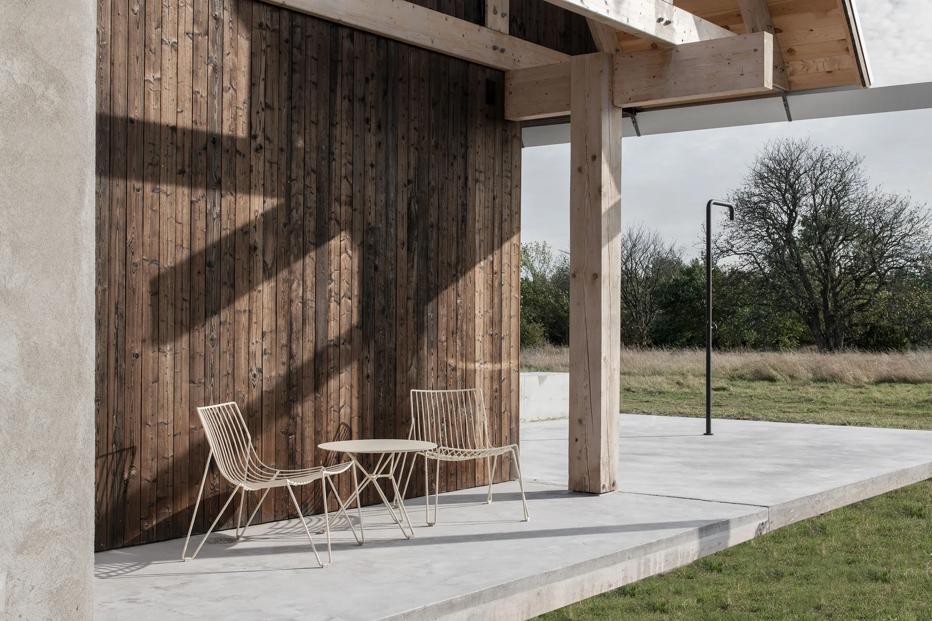 Tio sidebord Ø 60 cm, Ivory Massproductions