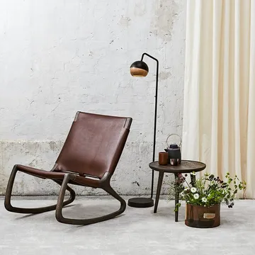 Ray gulvlampe - white, detalj i eik på skjermen - Mater