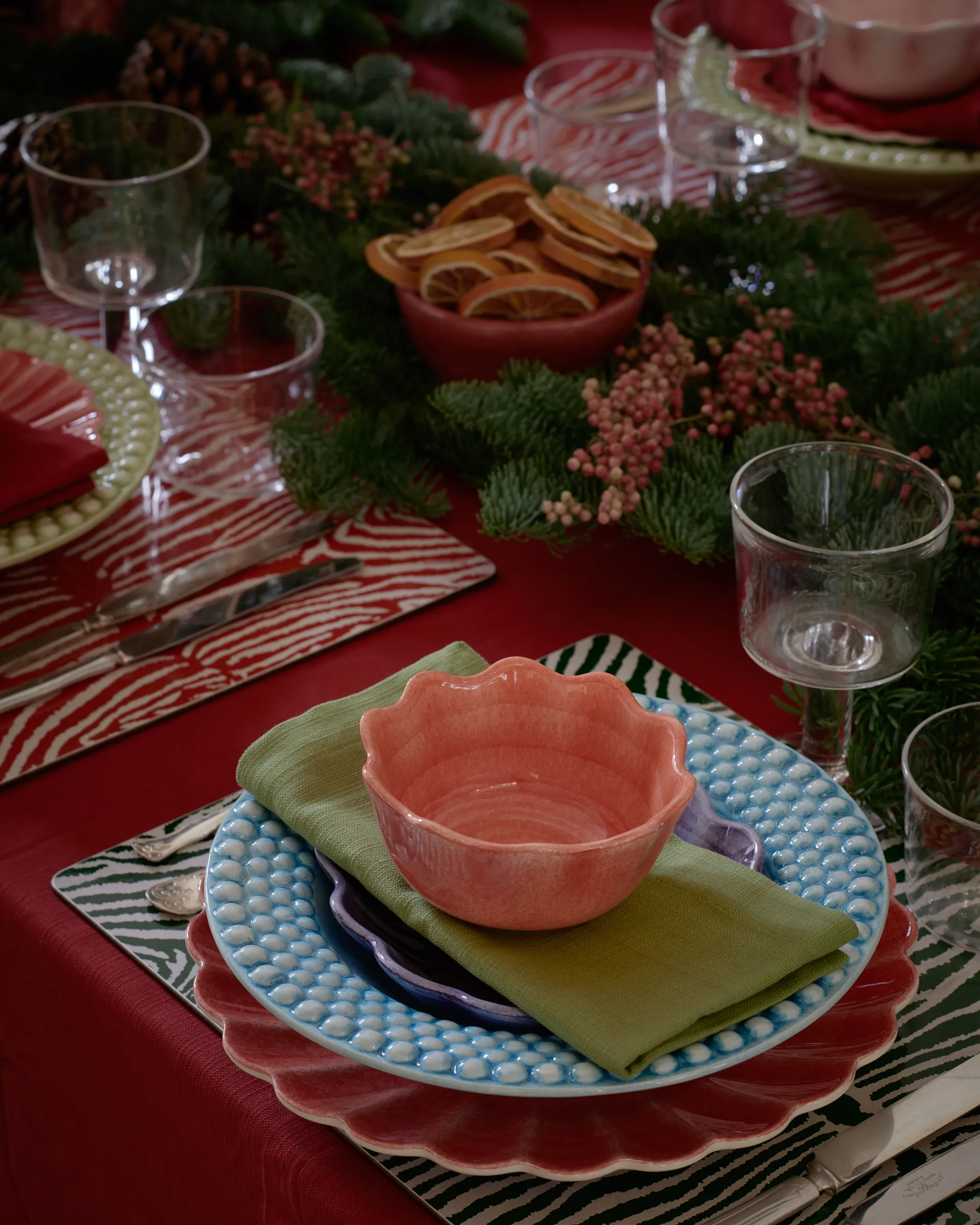 Oyster tallerken 28 cm, Rød Mateus