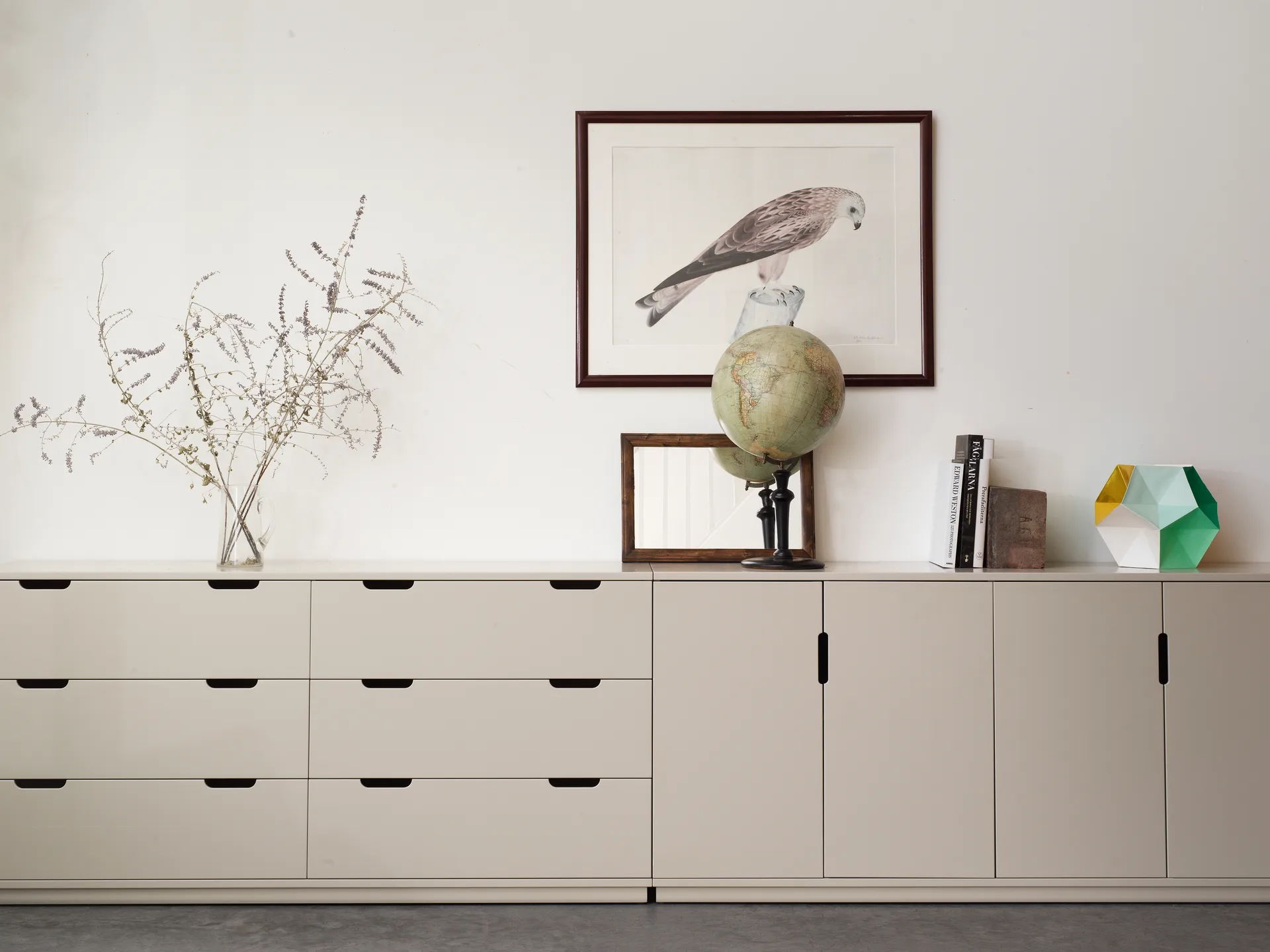 Aoko sideboard 77x160 cm, hvit lakk Mavis