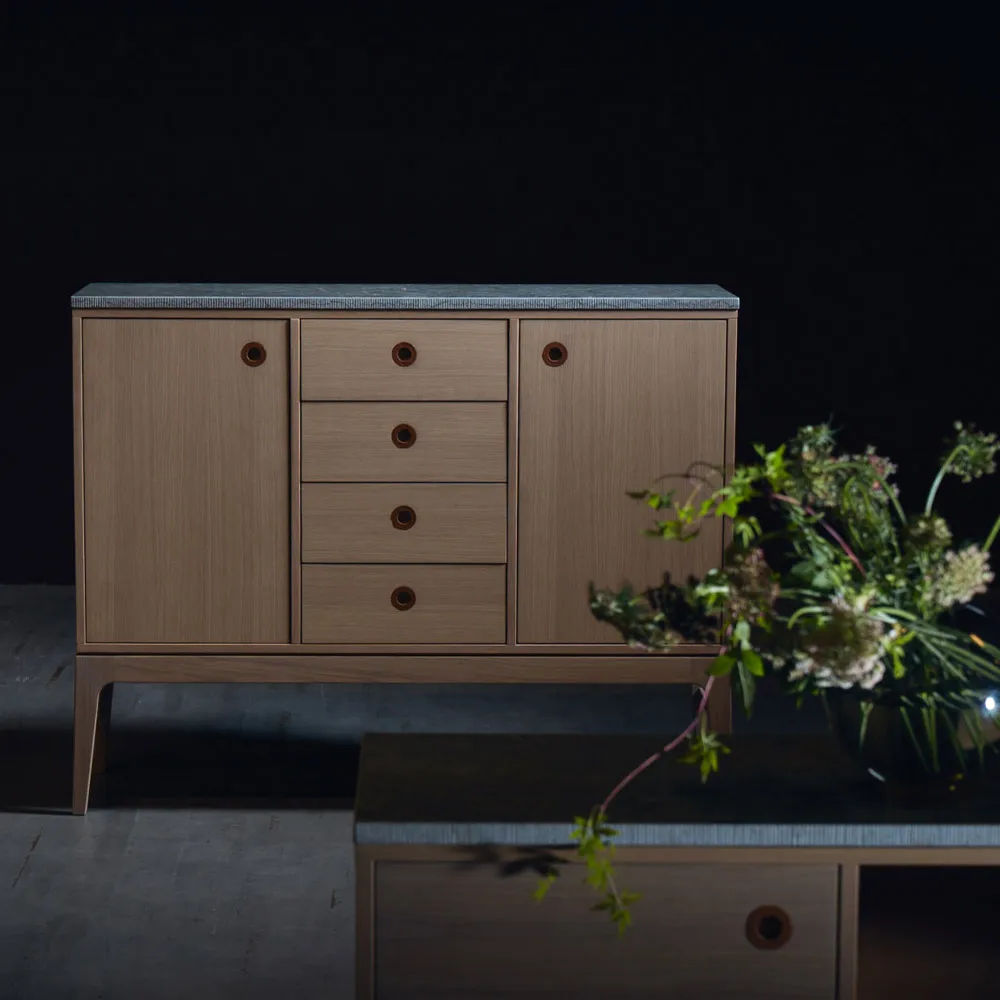 Höllviken skjenk, eik hvitpigment Mavis